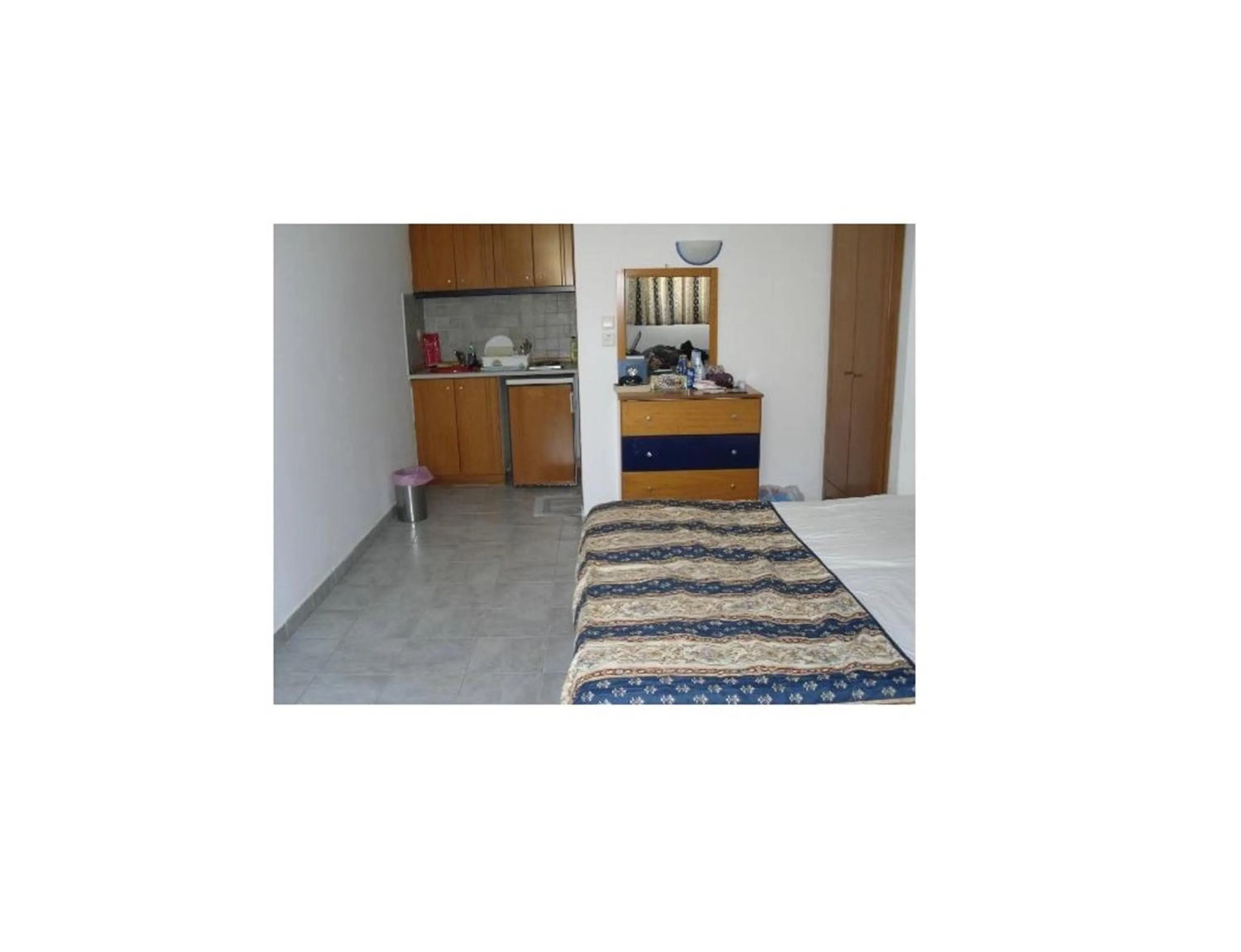 Photo of the whole room, Bed in Coralli Apartments