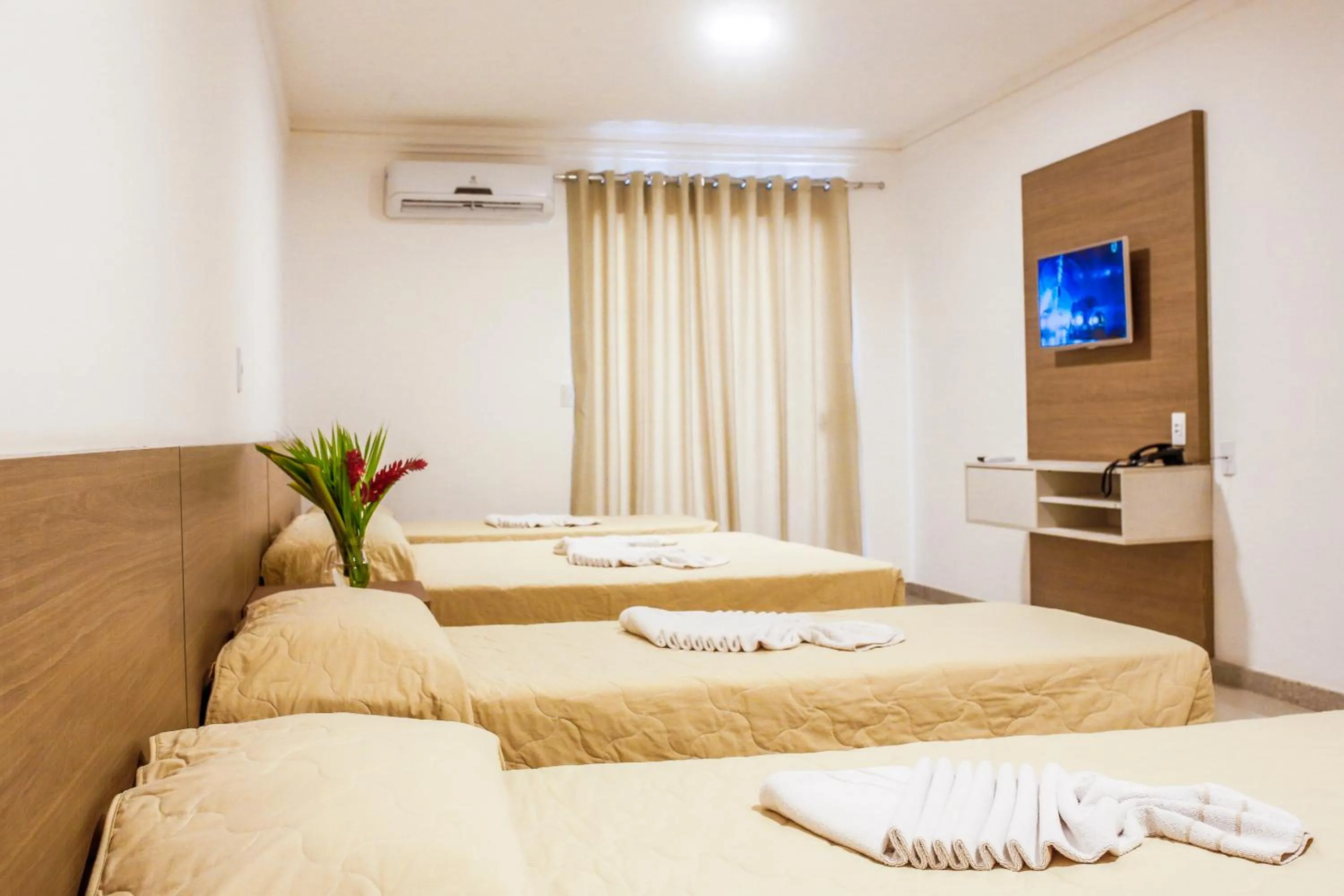 Bed in Portal Ville - Rede Soberano