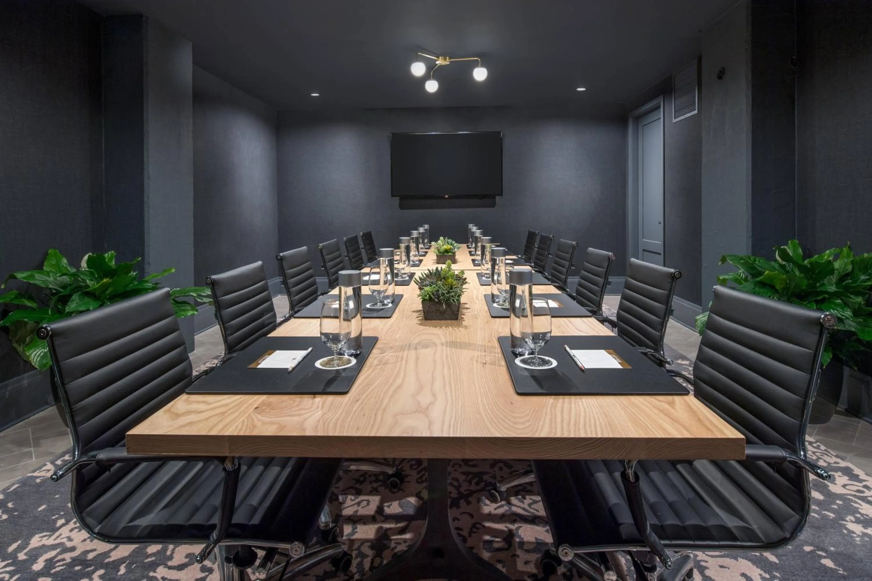 Meeting/conference room in The Hi-Lo, Autograph Collection