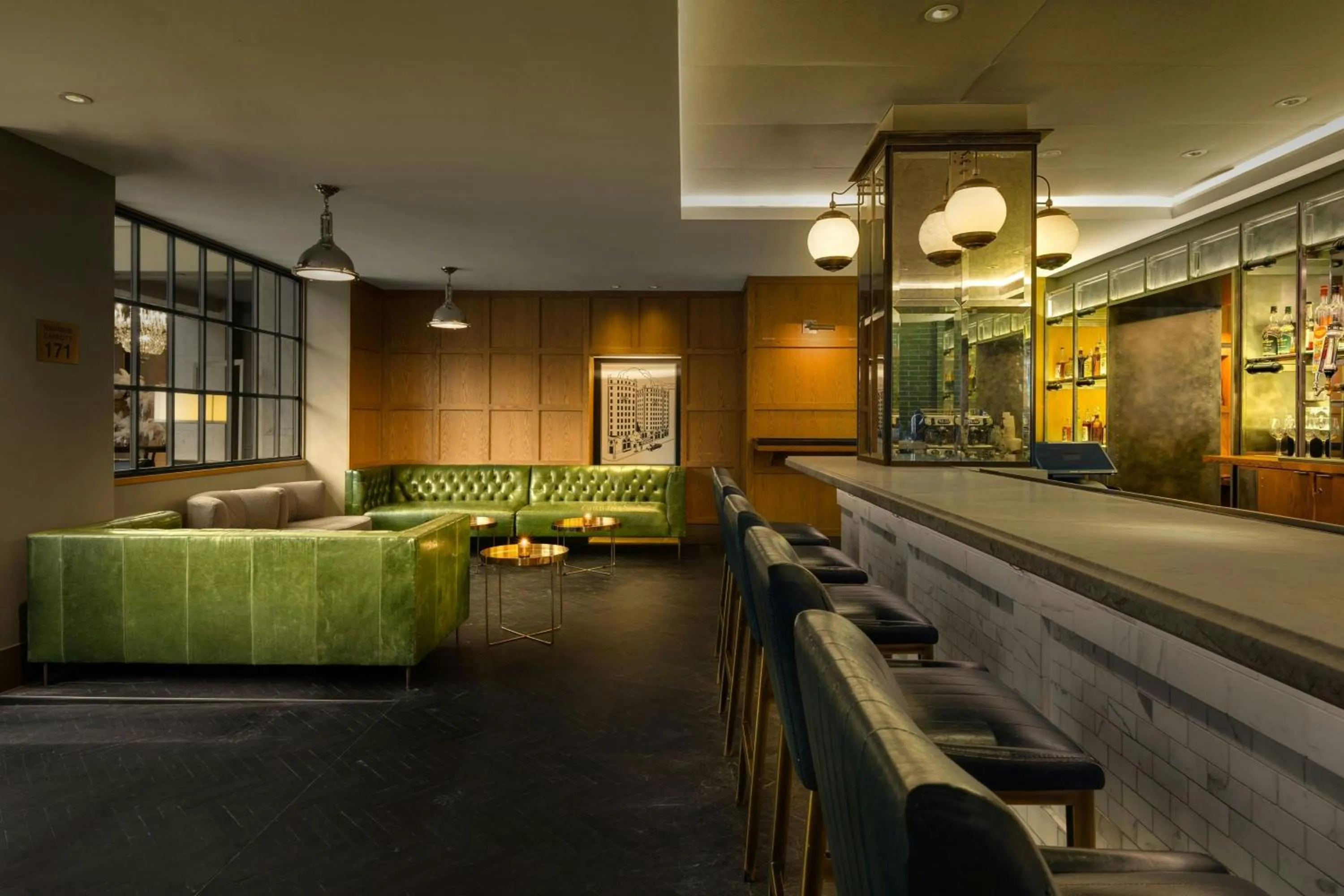 Lounge or bar in Marriott Vacation Club® at the Mayflower, Washington, D.C. 
