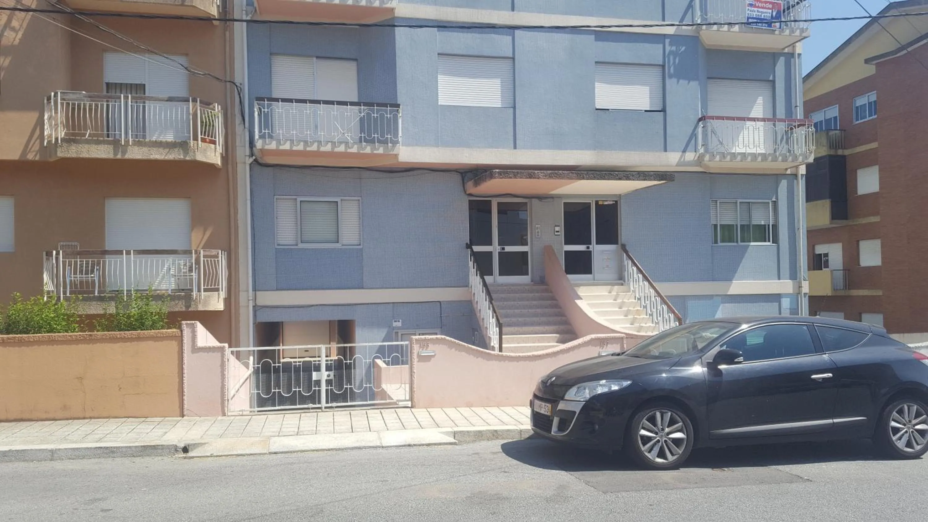 Property building in Reis Apartment