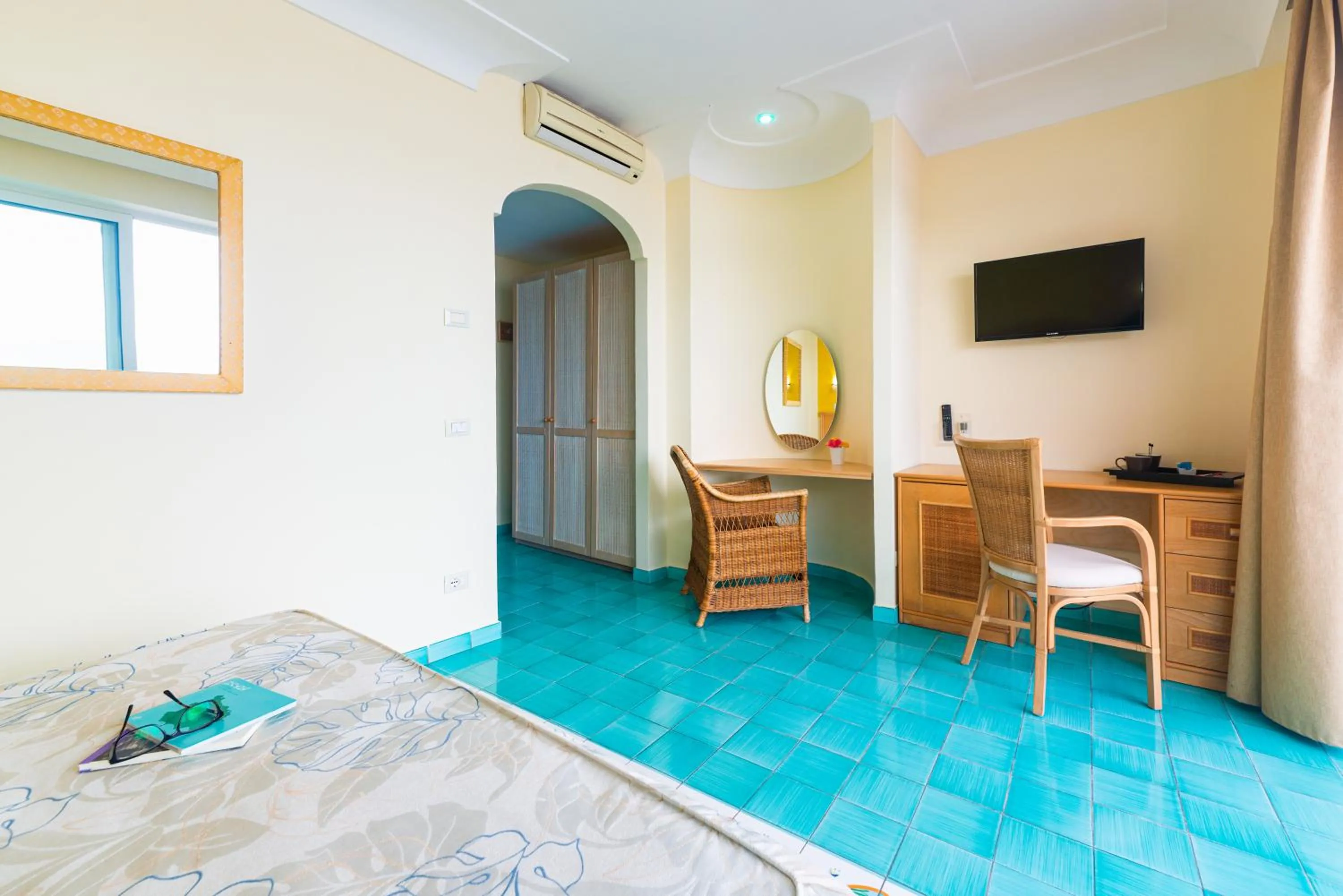 Bed in Hotel Terme Zi Carmela