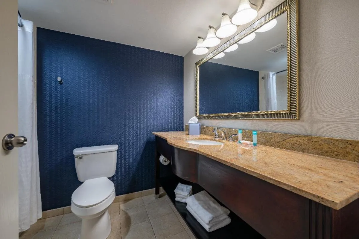 Bathroom in SummerPlace Inn