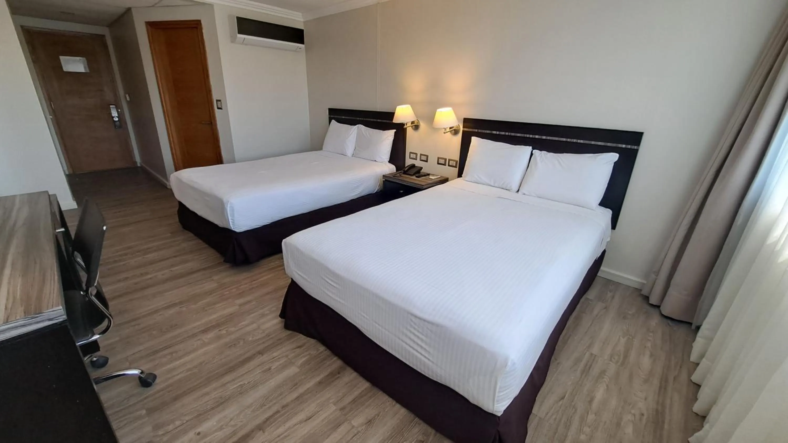 Bed in Hotel Diego de Almagro La Serena