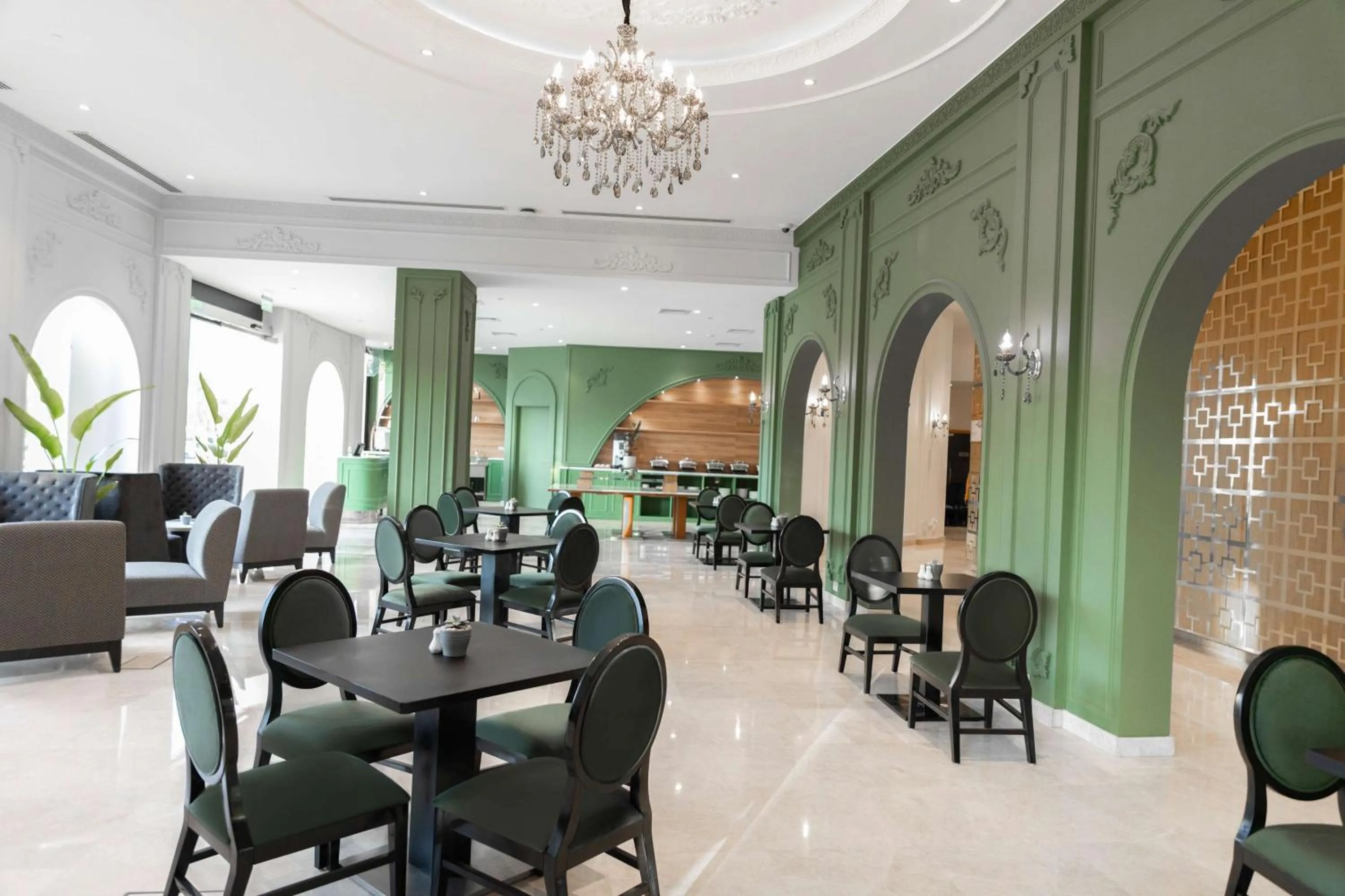 Restaurant/places to eat in Levatio Suites Muscat, a member of Radisson Individuals