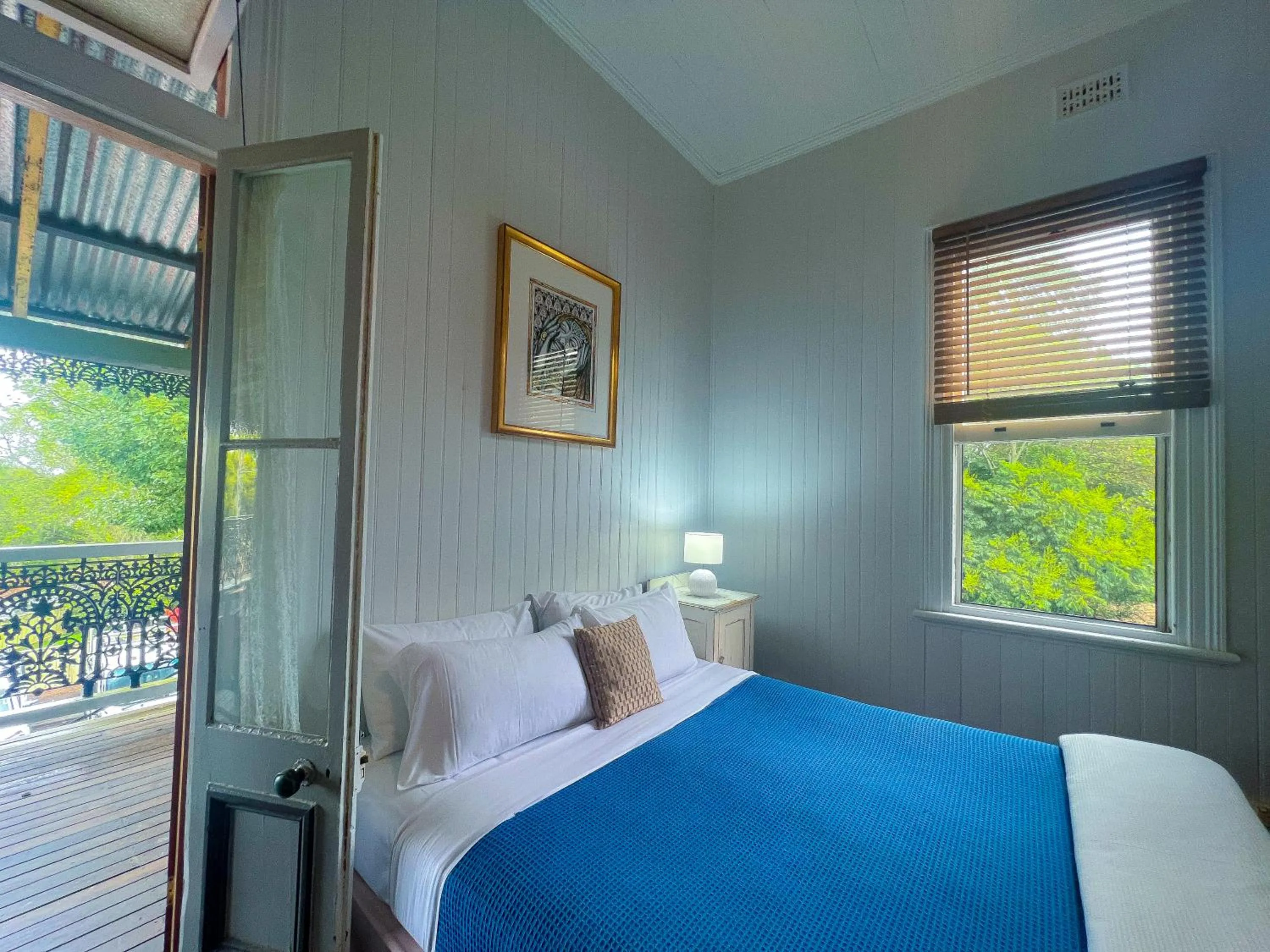 Bed in Ulmarra Hotel