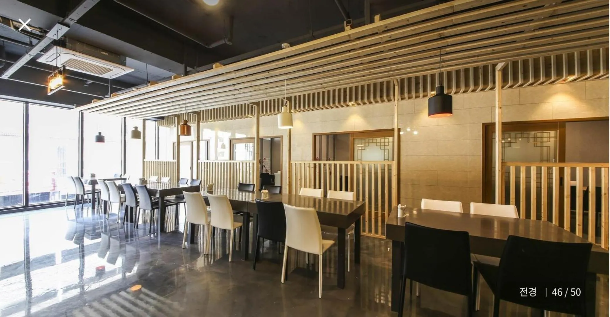 Restaurant/places to eat in TRT Hotel