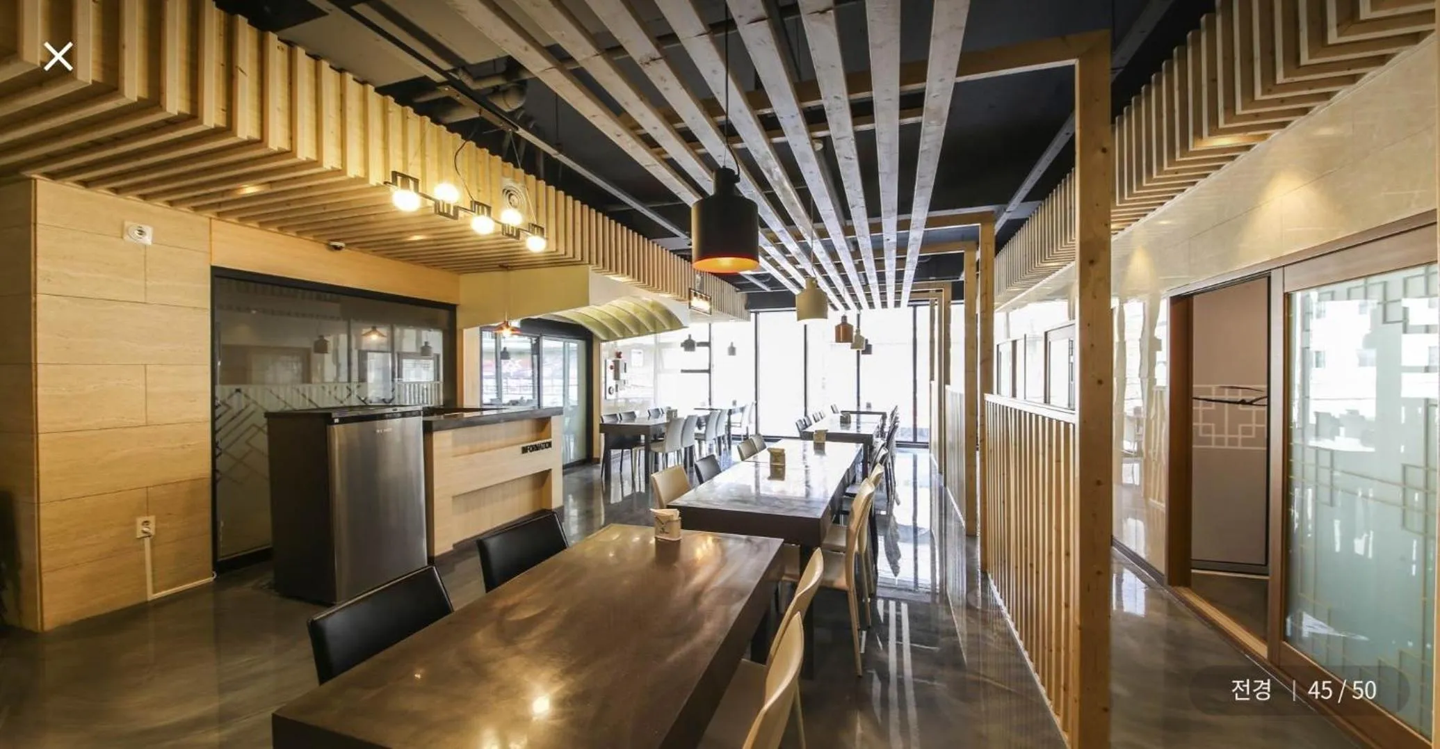 Restaurant/places to eat in TRT Hotel