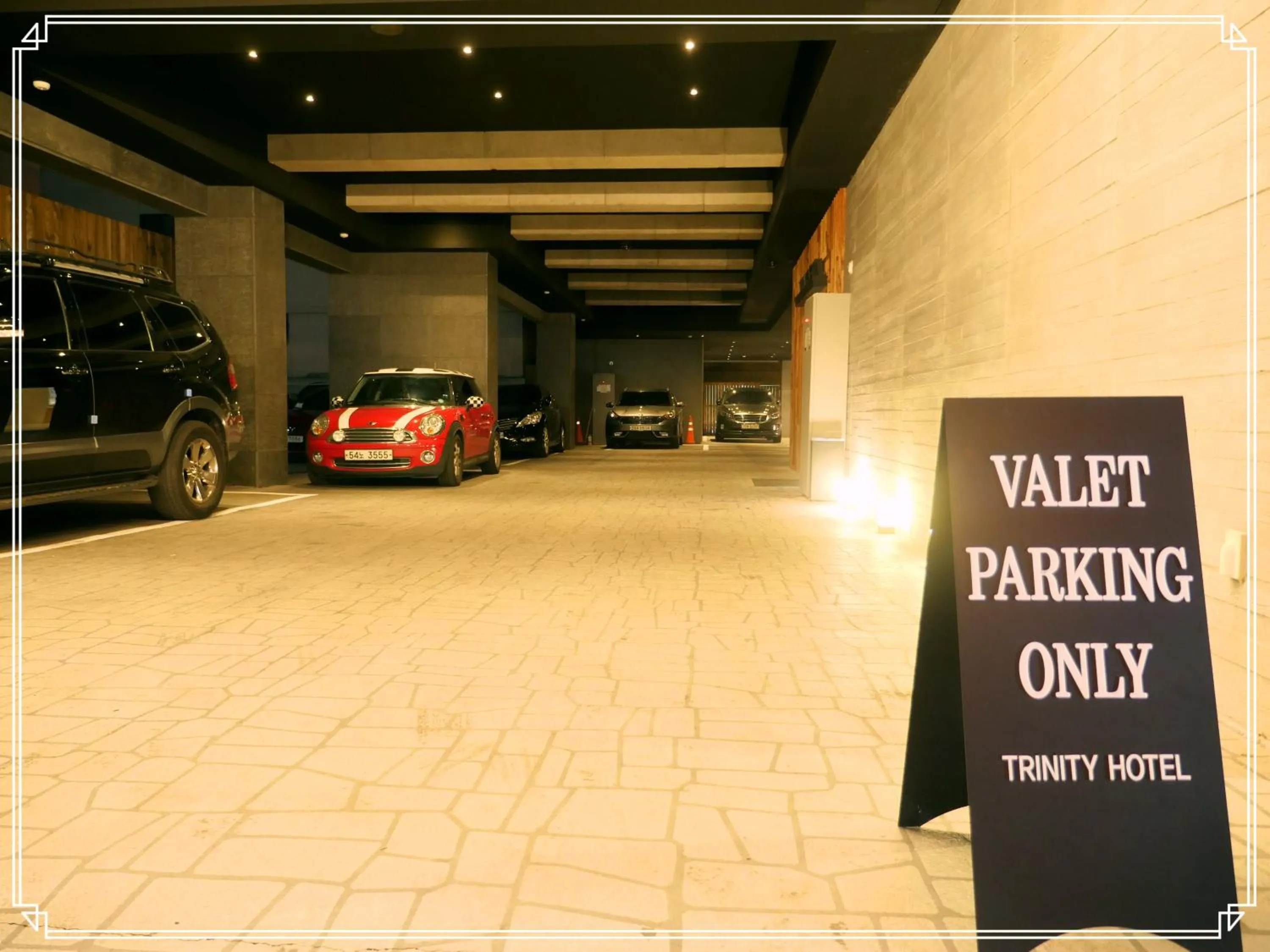 Area and facilities in TRT Hotel