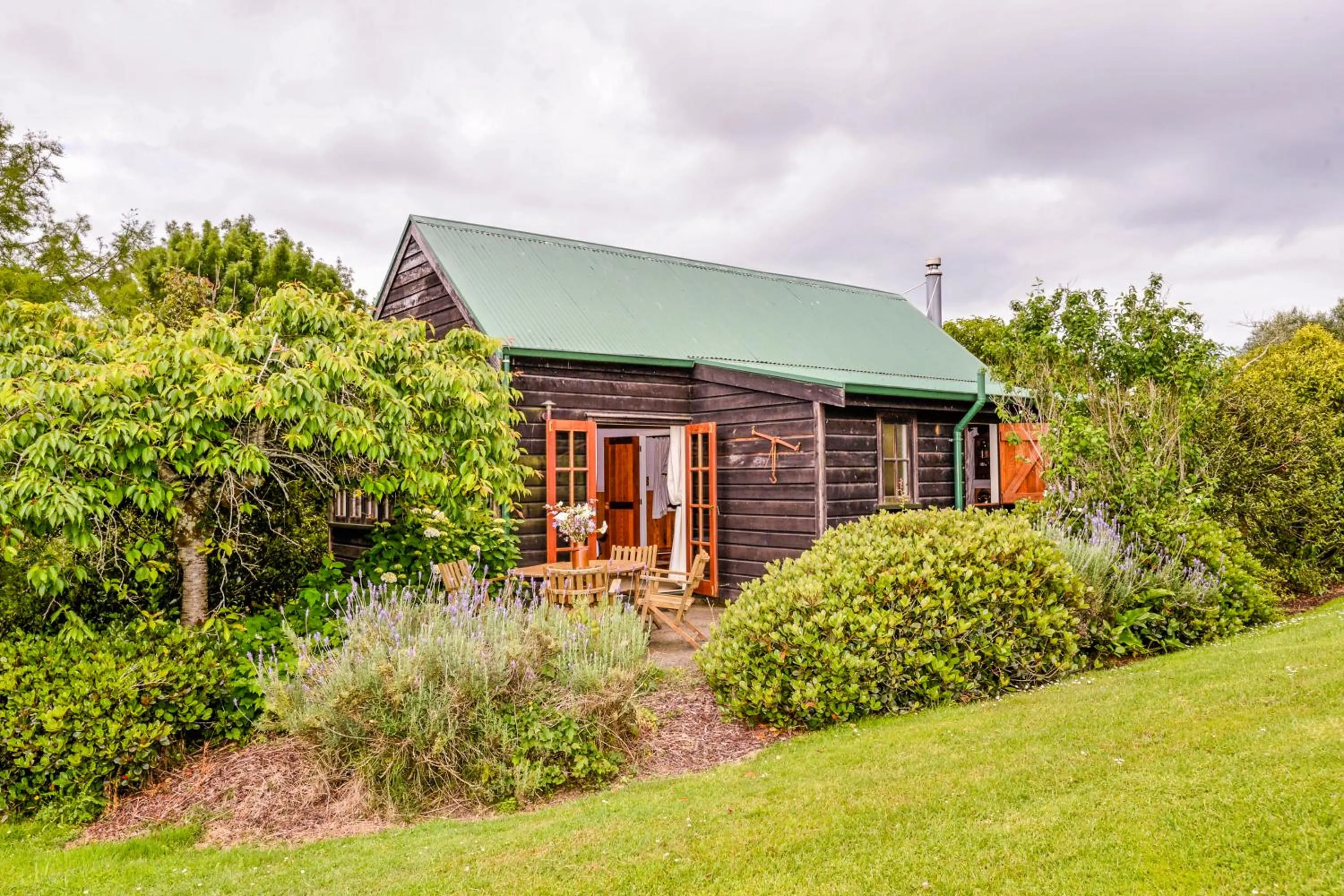 Facade/entrance in Vineyard Cottages - Kumeu