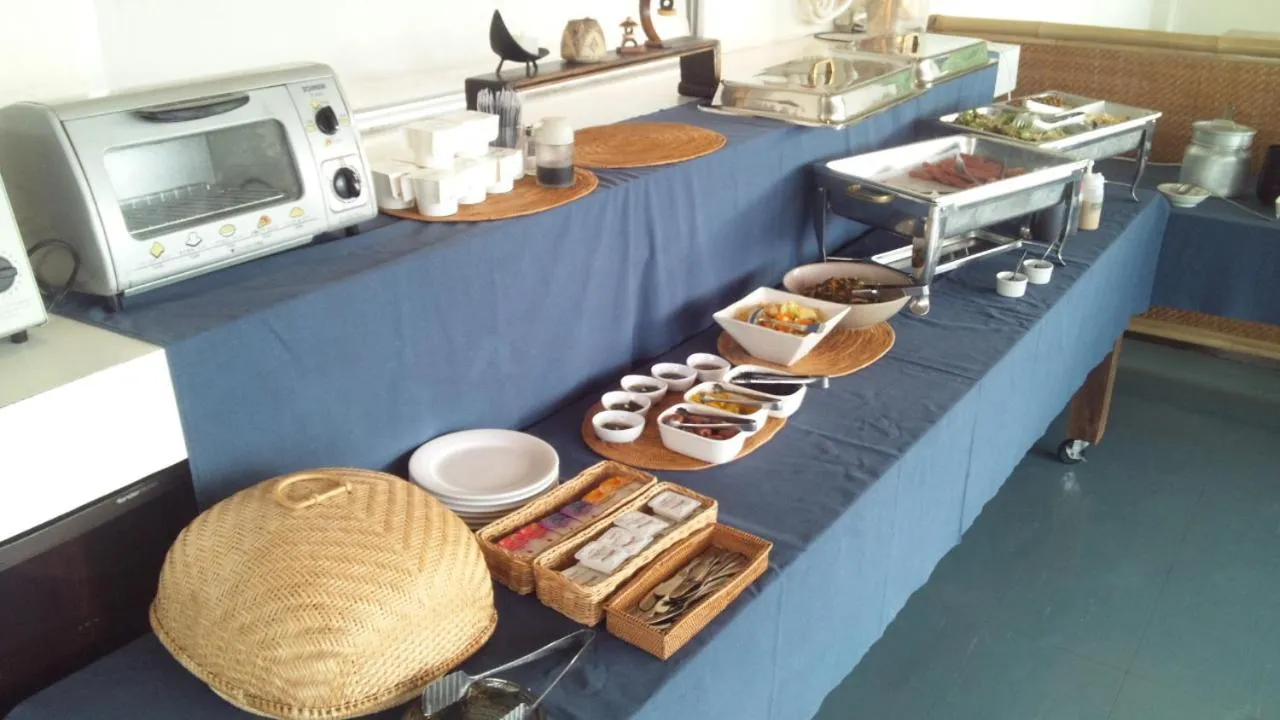 Restaurant/places to eat in Villa Unarizaki