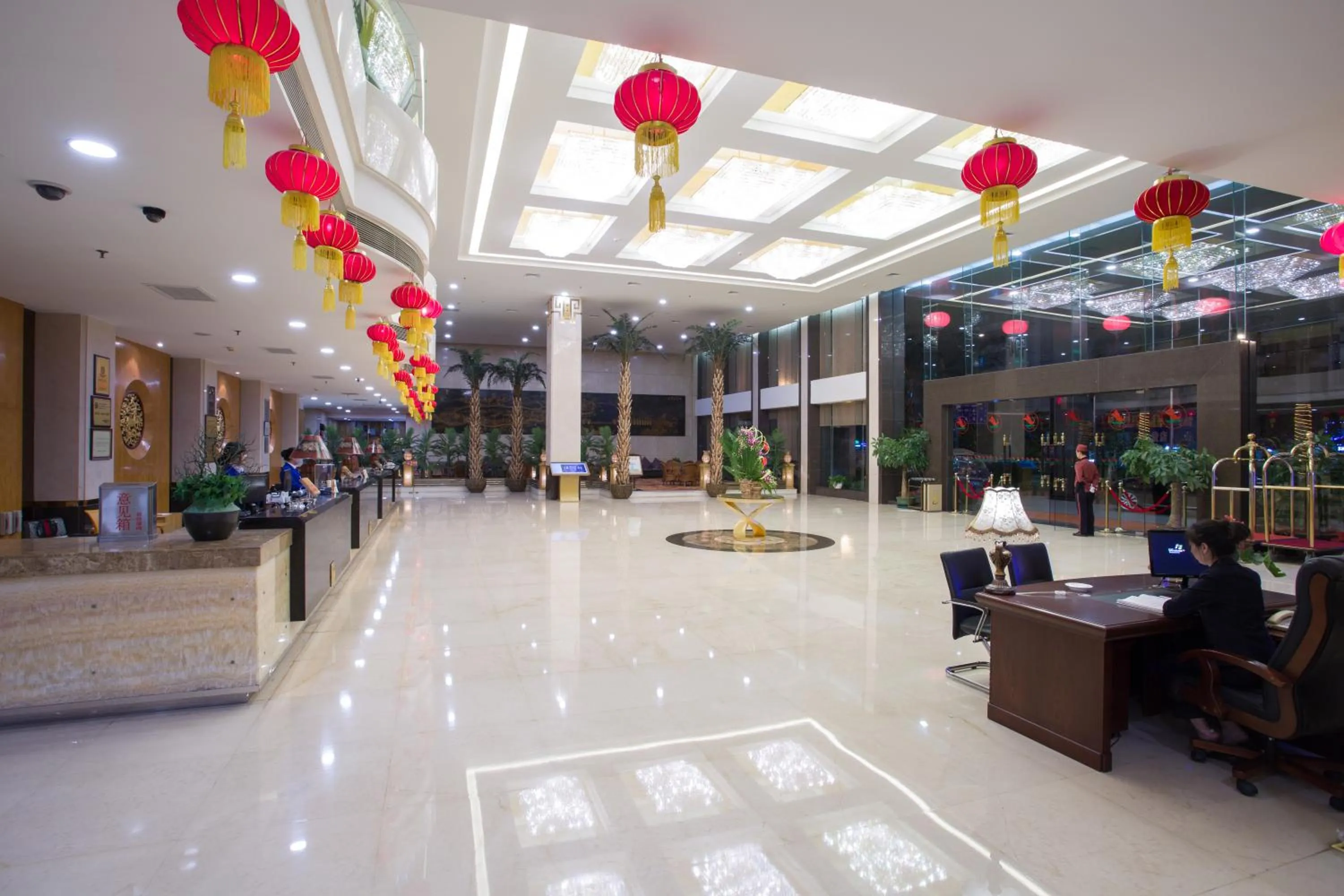 Lobby or reception in Chaozhou Hotel