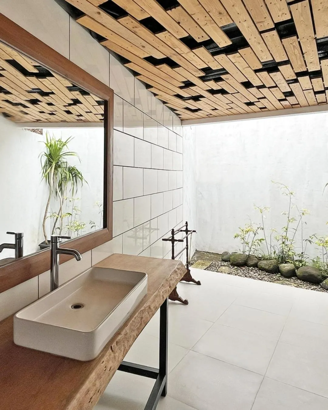 Bathroom in The Amrta Borobudur