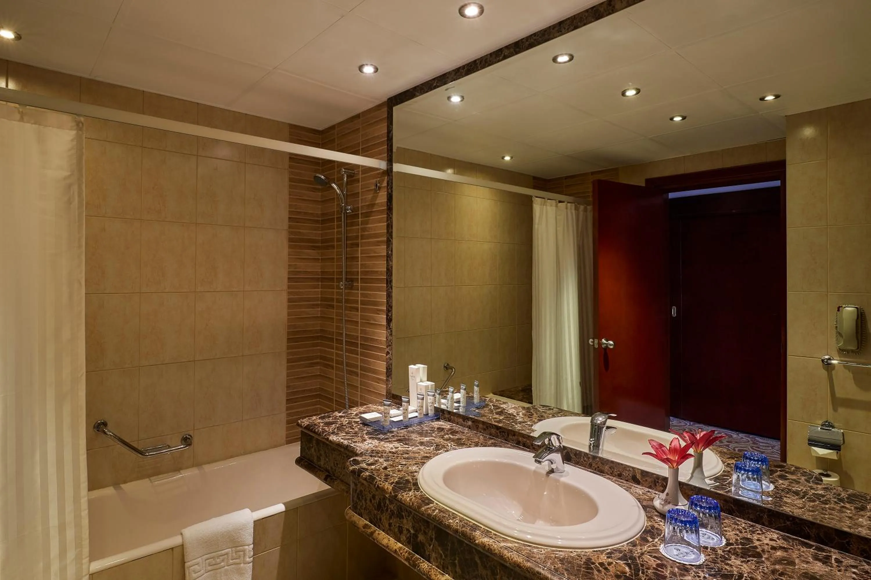 Bathroom in Safir Hotel Cairo