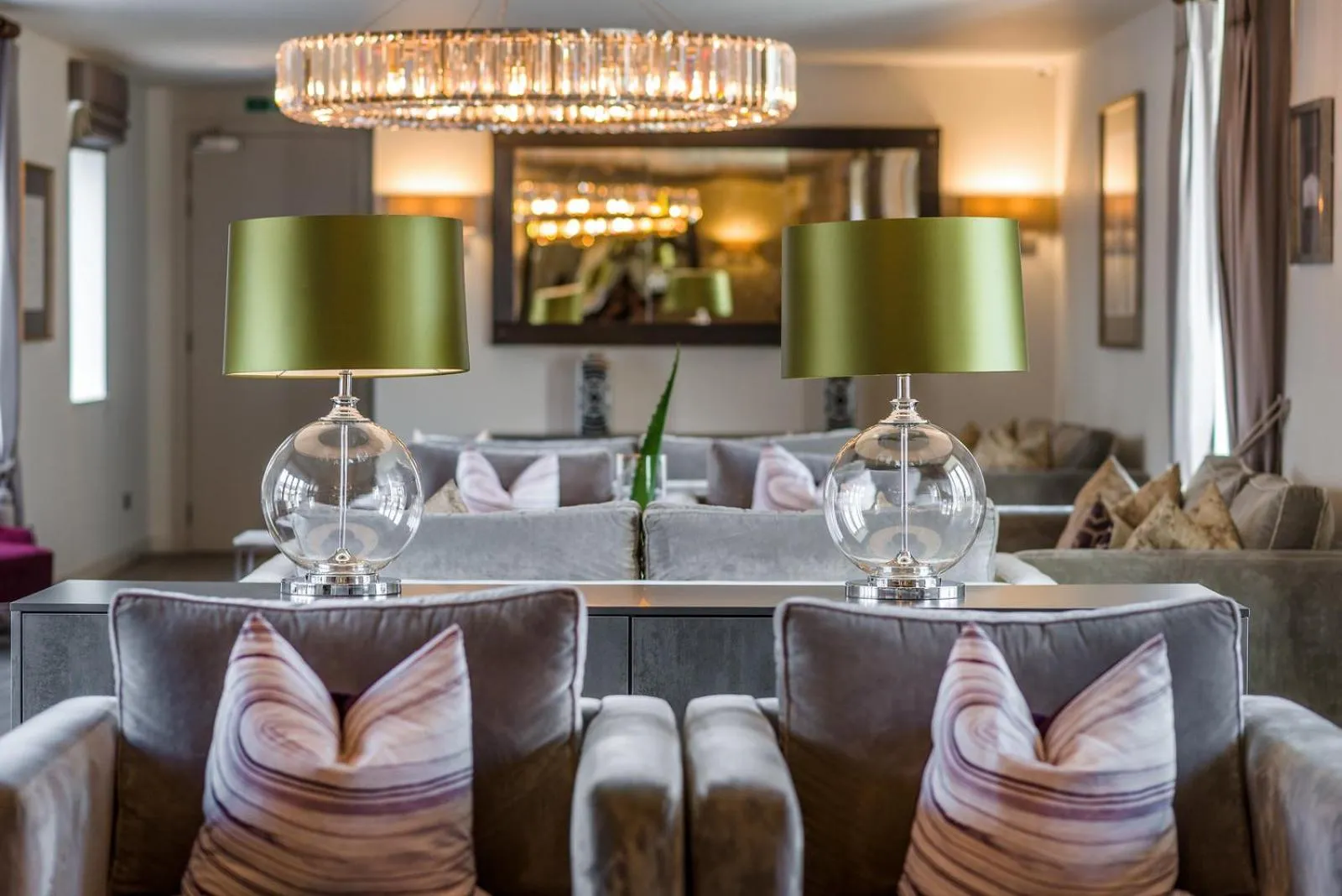 Restaurant/places to eat in Dunalastair Hotel Suites