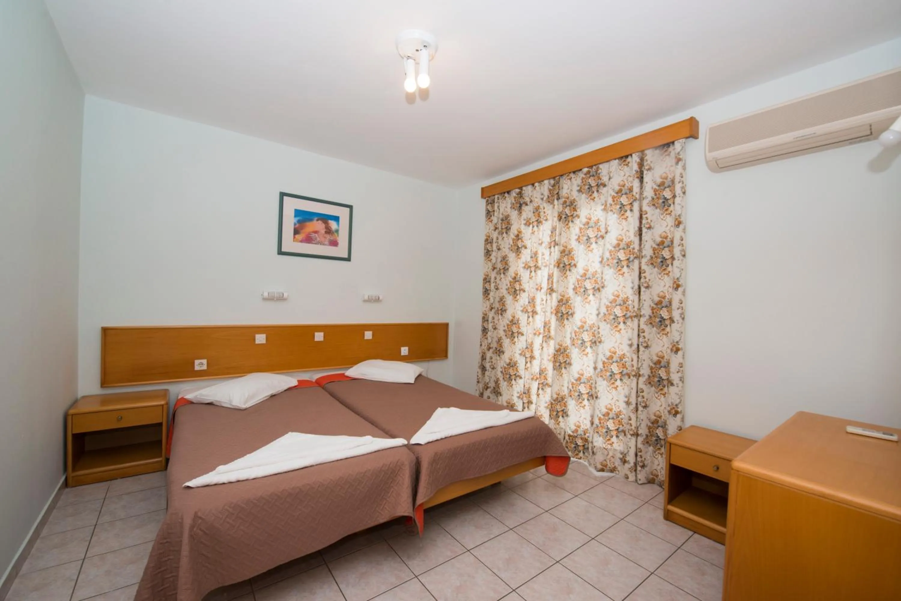 Photo of the whole room, Bed in Erato Studios & Apartments