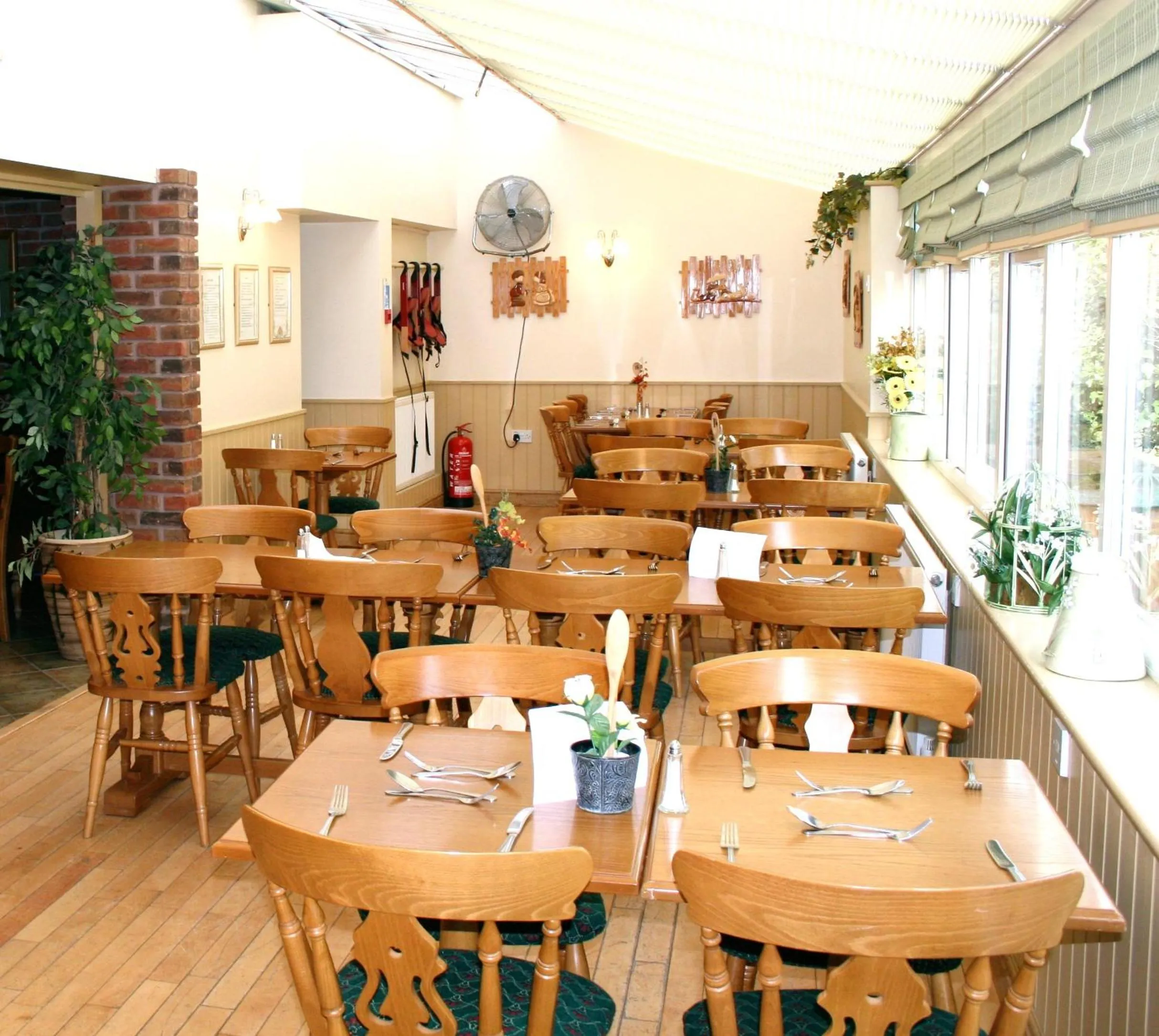 Restaurant/places to eat in The New Inn Hotel