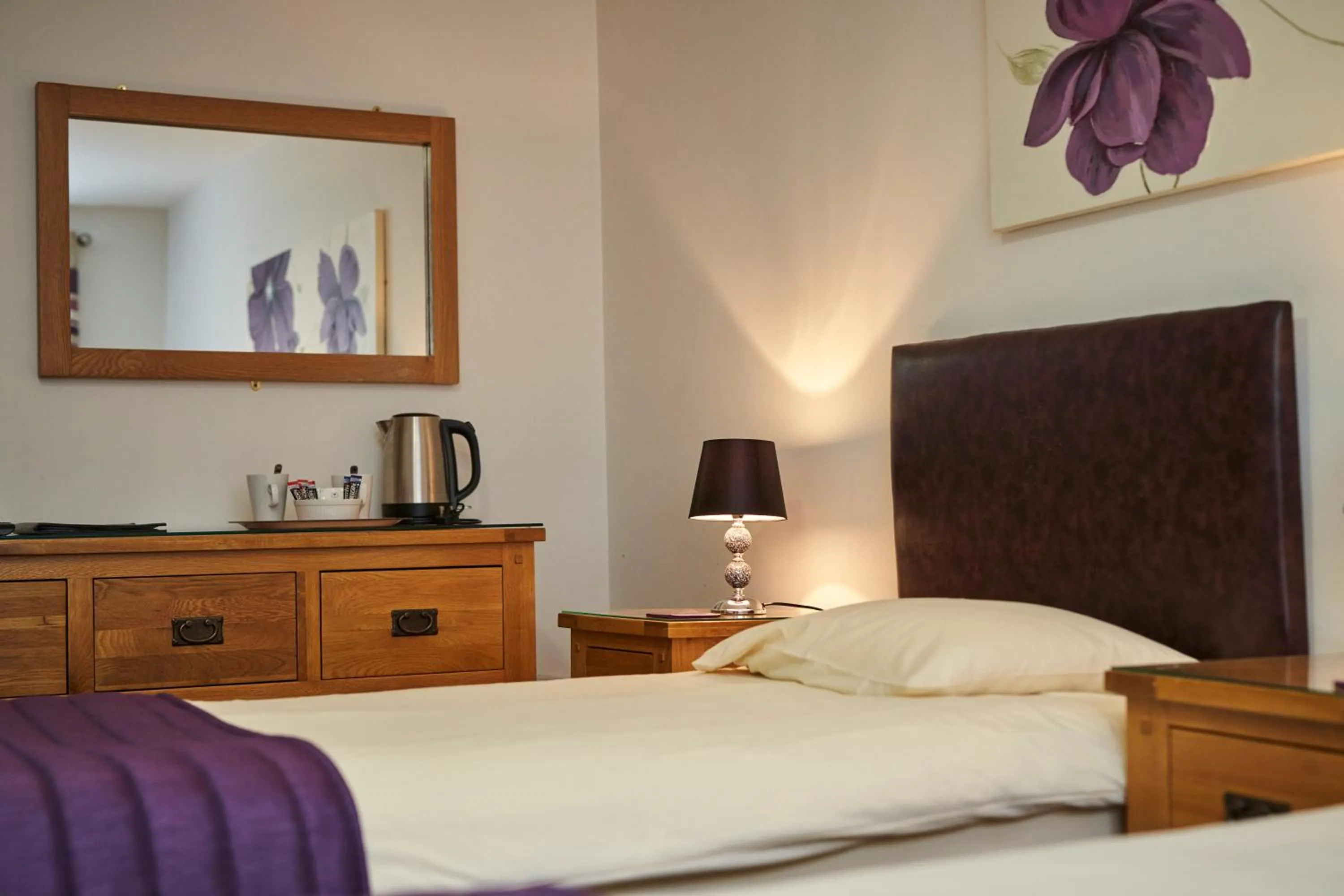 Bed in The New Inn Hotel