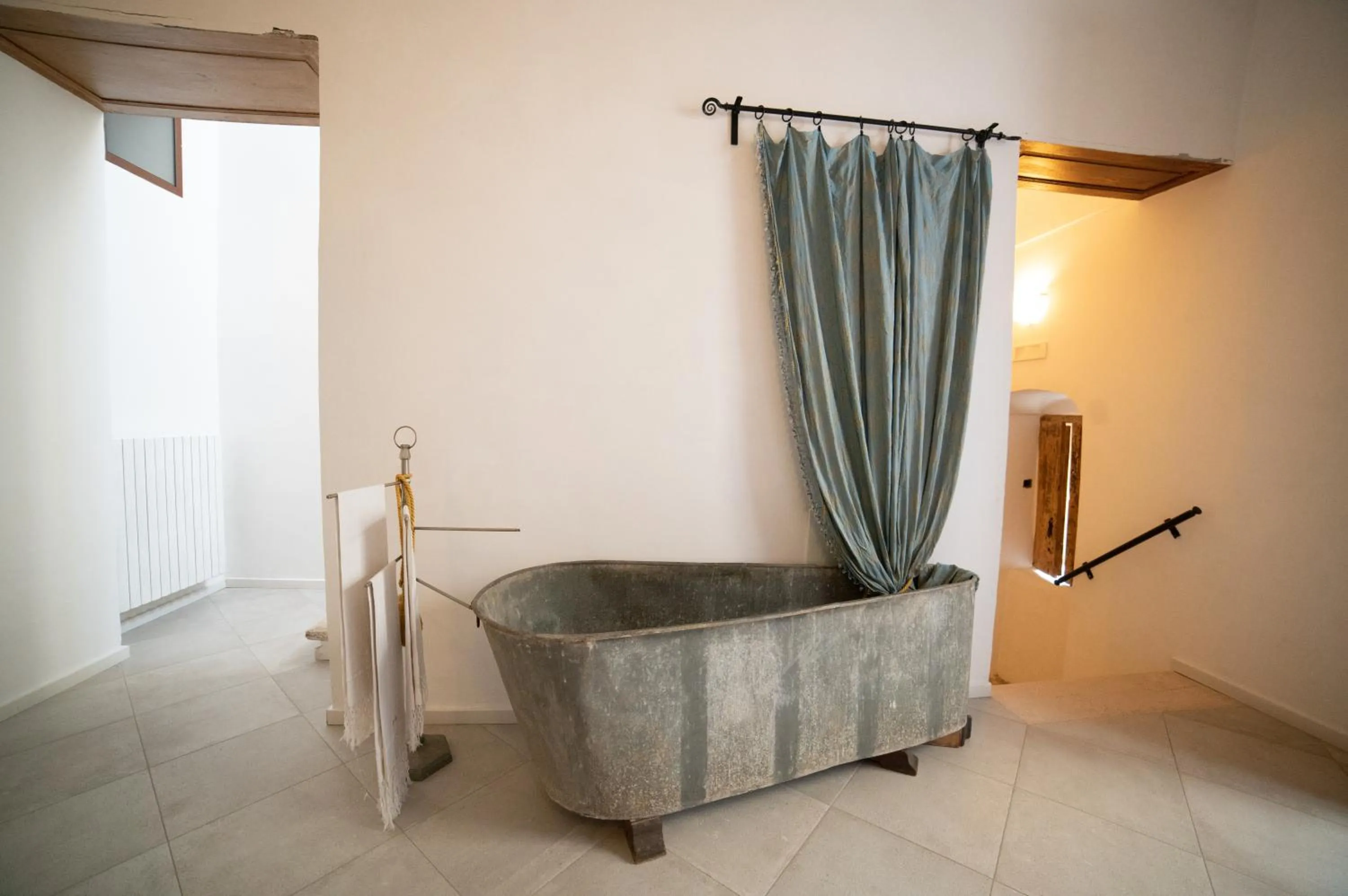 hair dresser in Donna Elena