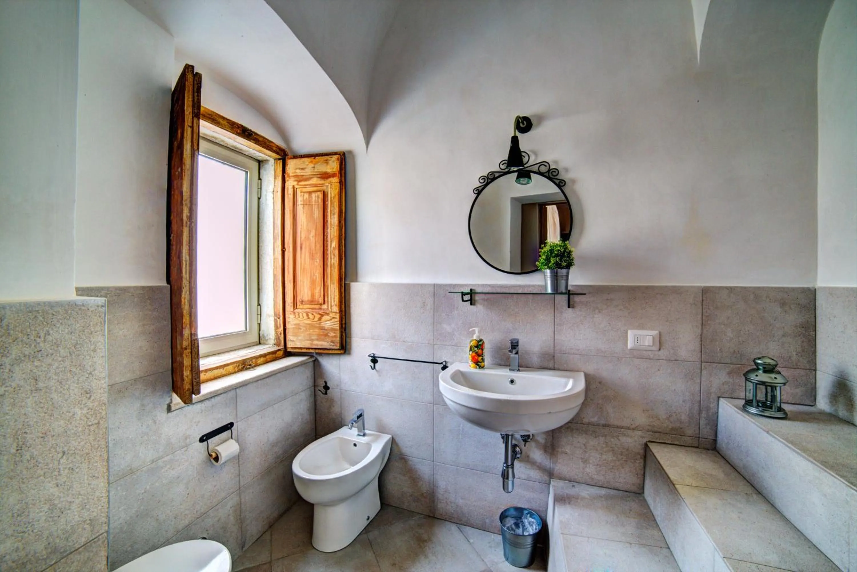 Bathroom in Donna Elena