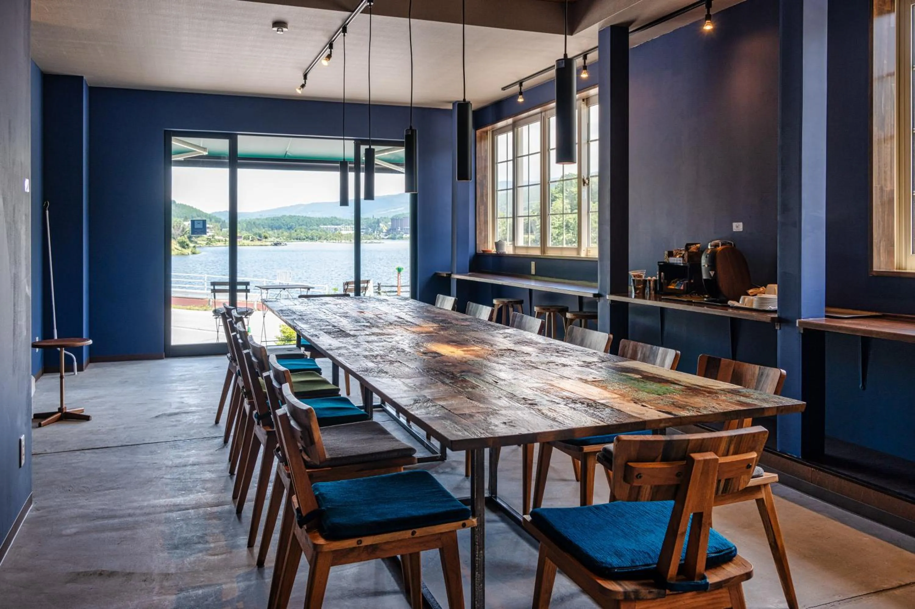 Area and facilities in Hütte Jil Shirakabako at 1,400m