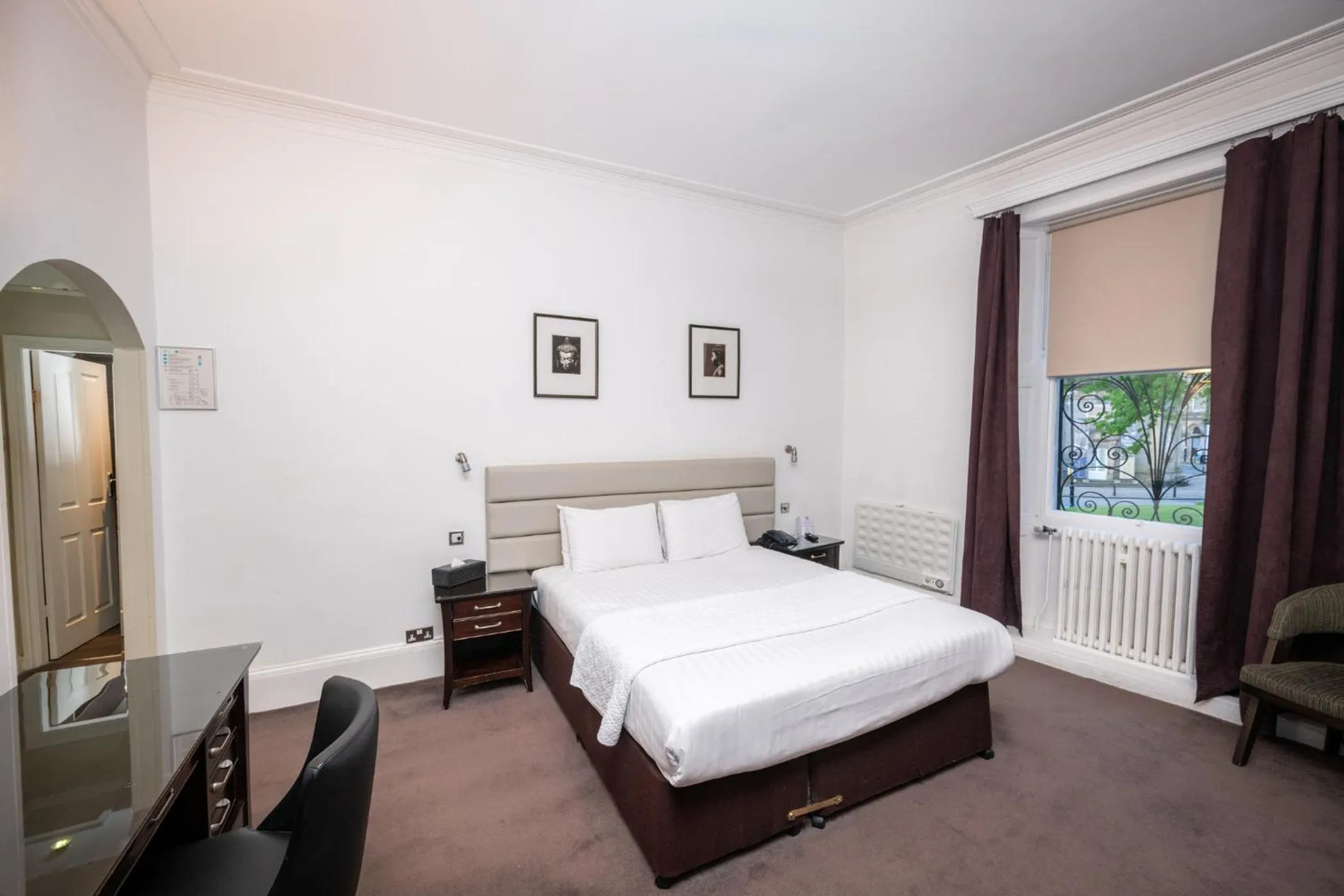 Bed in The Studley Hotel