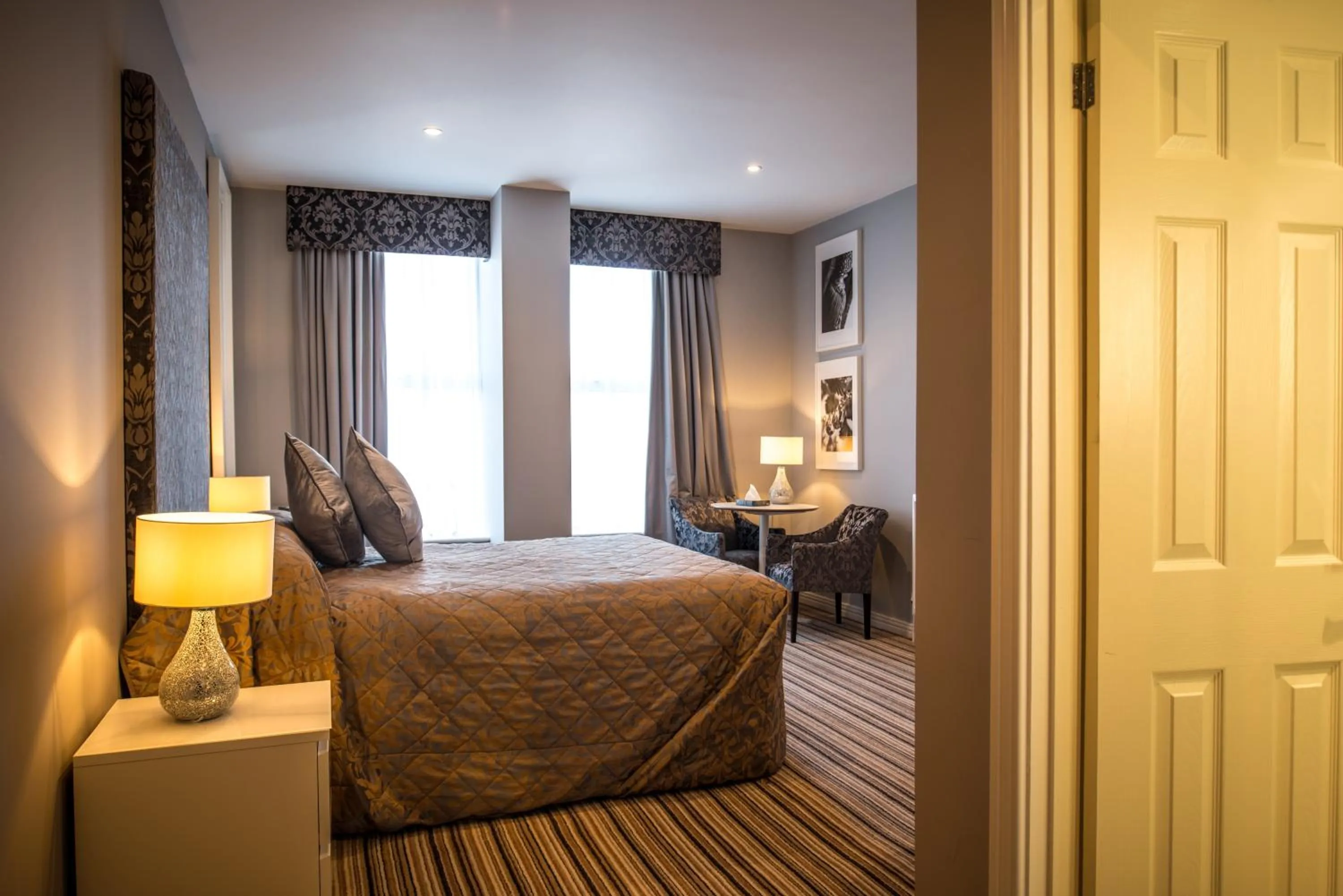 Bedroom, Bed in York House Hotel