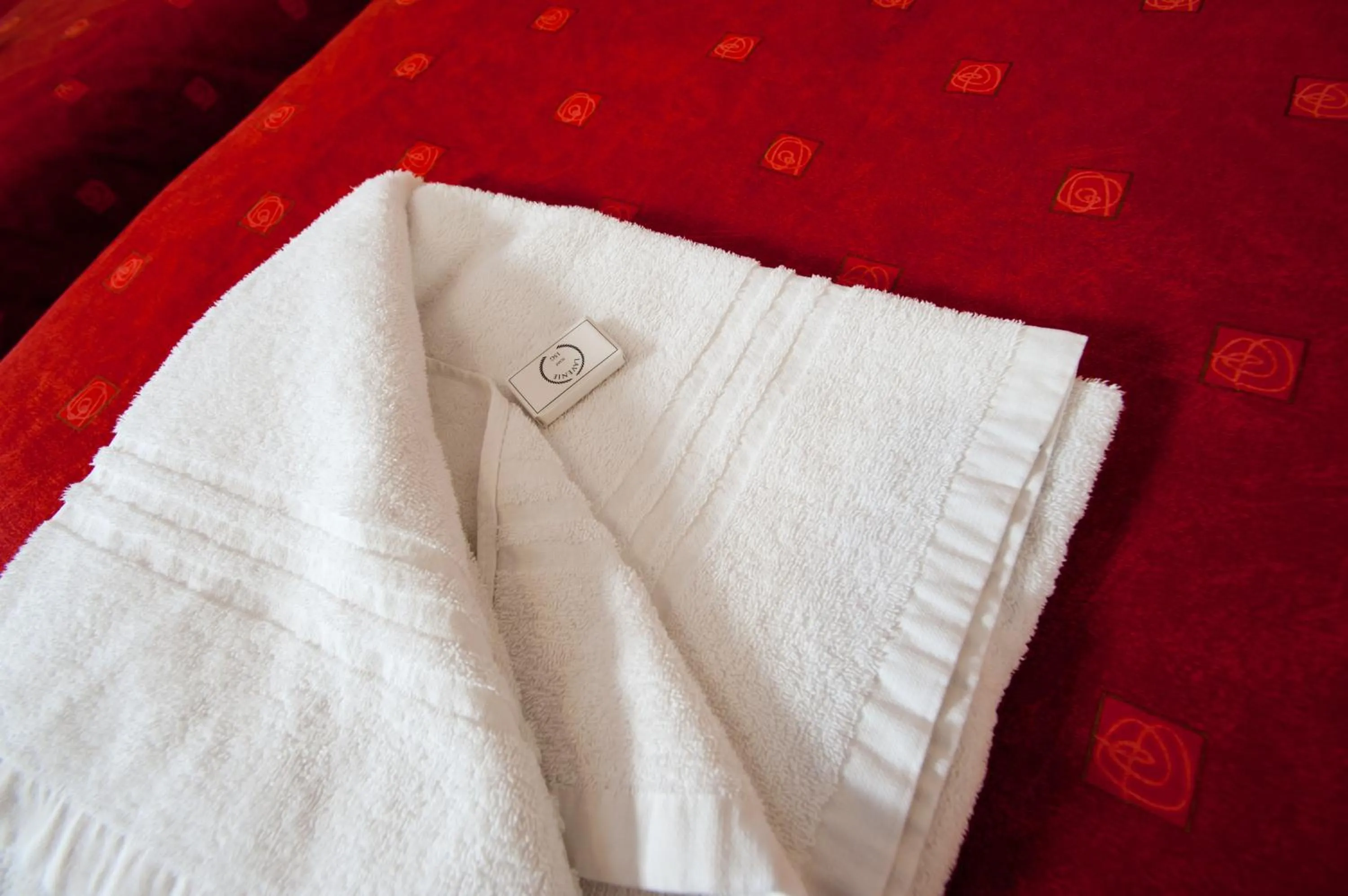 Bed in Marble Arch Inn