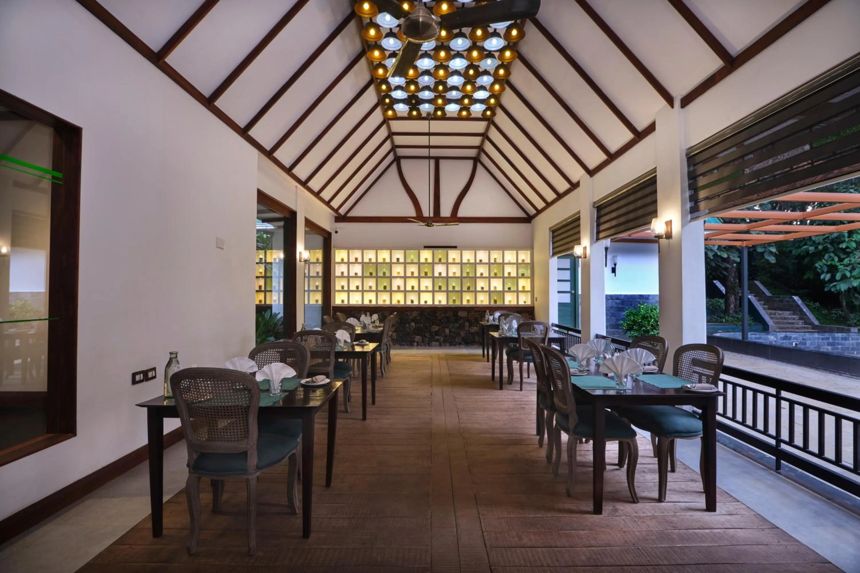 Restaurant/places to eat in Reen Resorts Aanavilasam Plantation Thekkady
