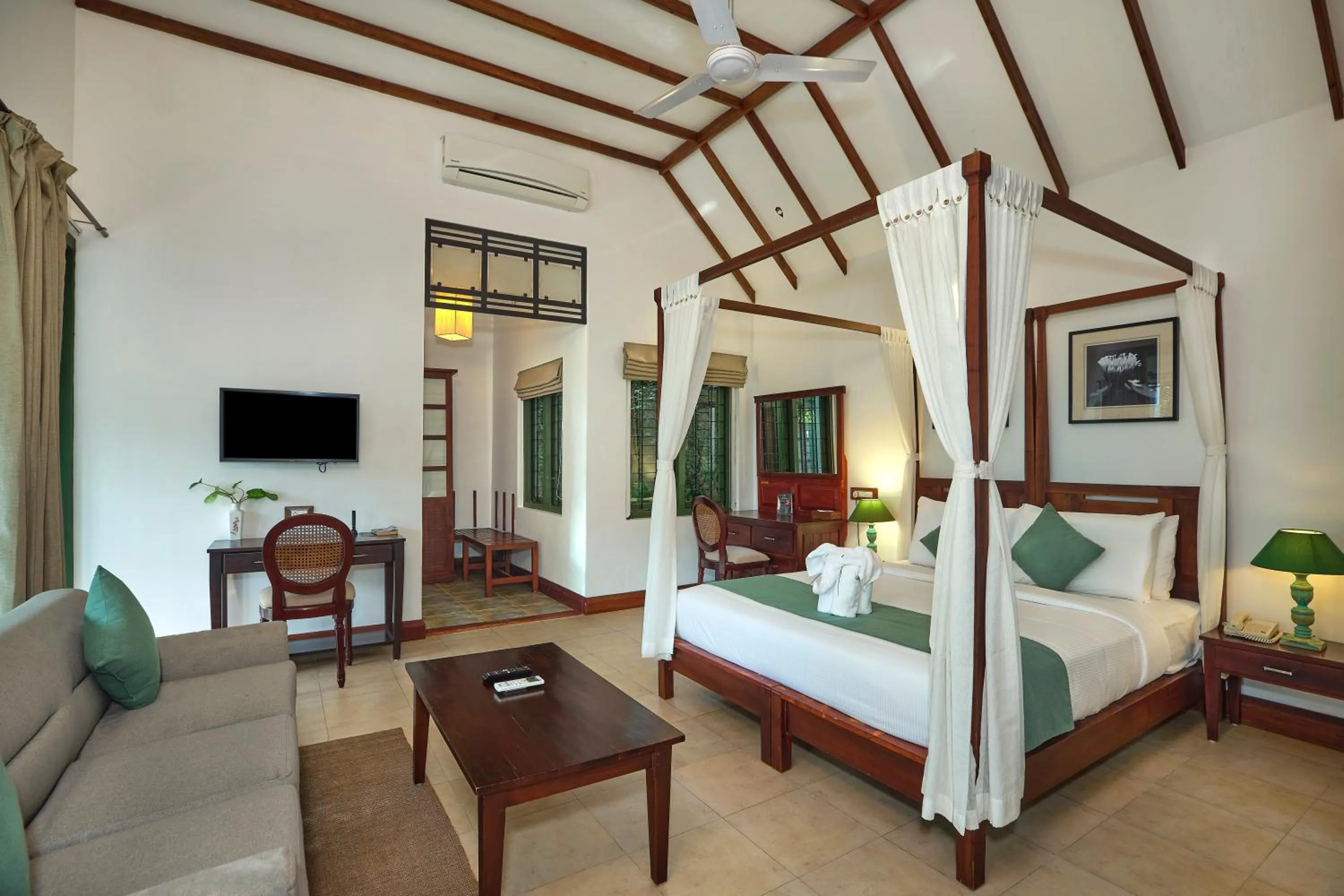 Bed in Reen Resorts Aanavilasam Plantation Thekkady