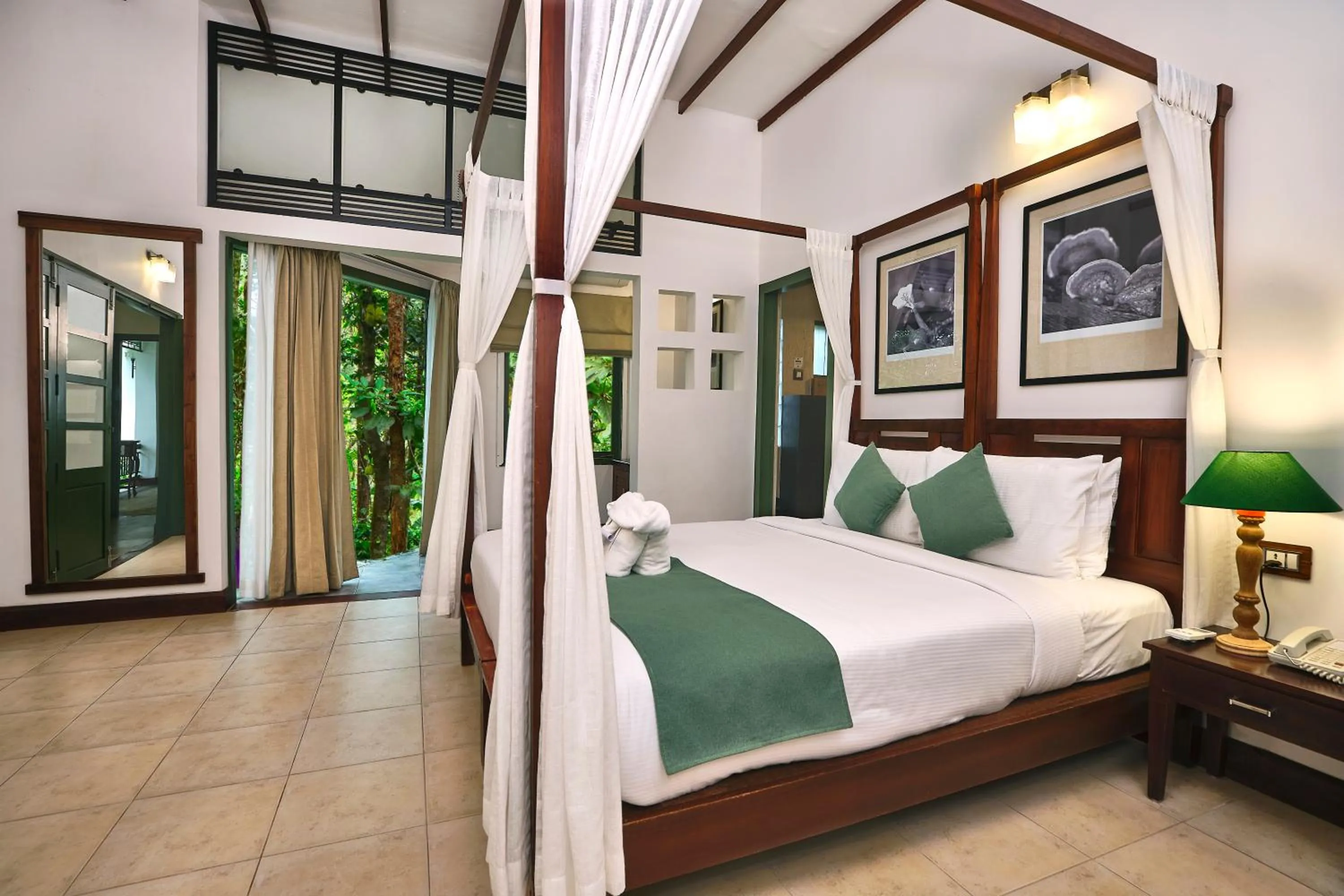 Bed in Reen Resorts Aanavilasam Plantation Thekkady