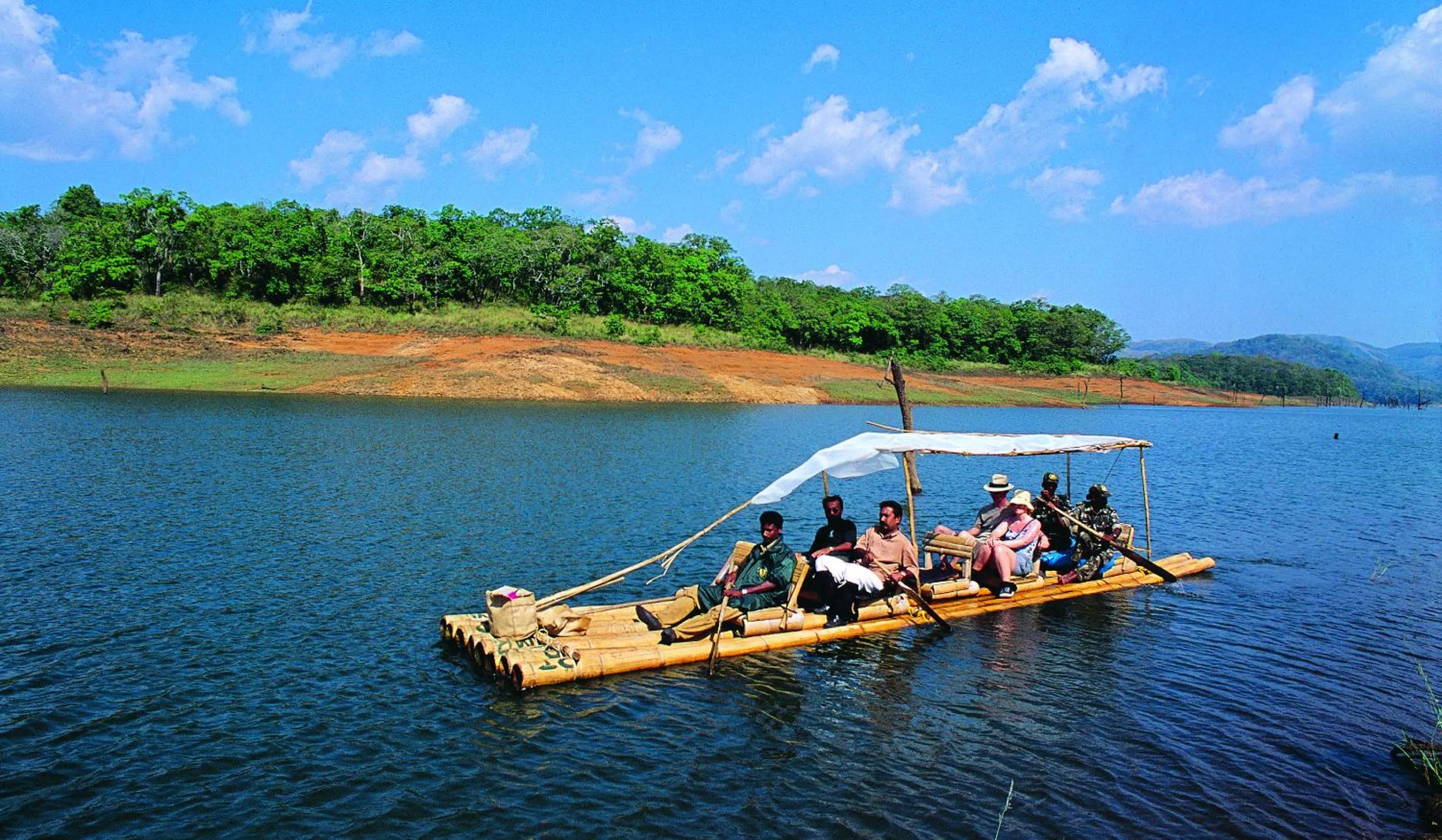 Entertainment in Reen Resorts Aanavilasam Plantation Thekkady