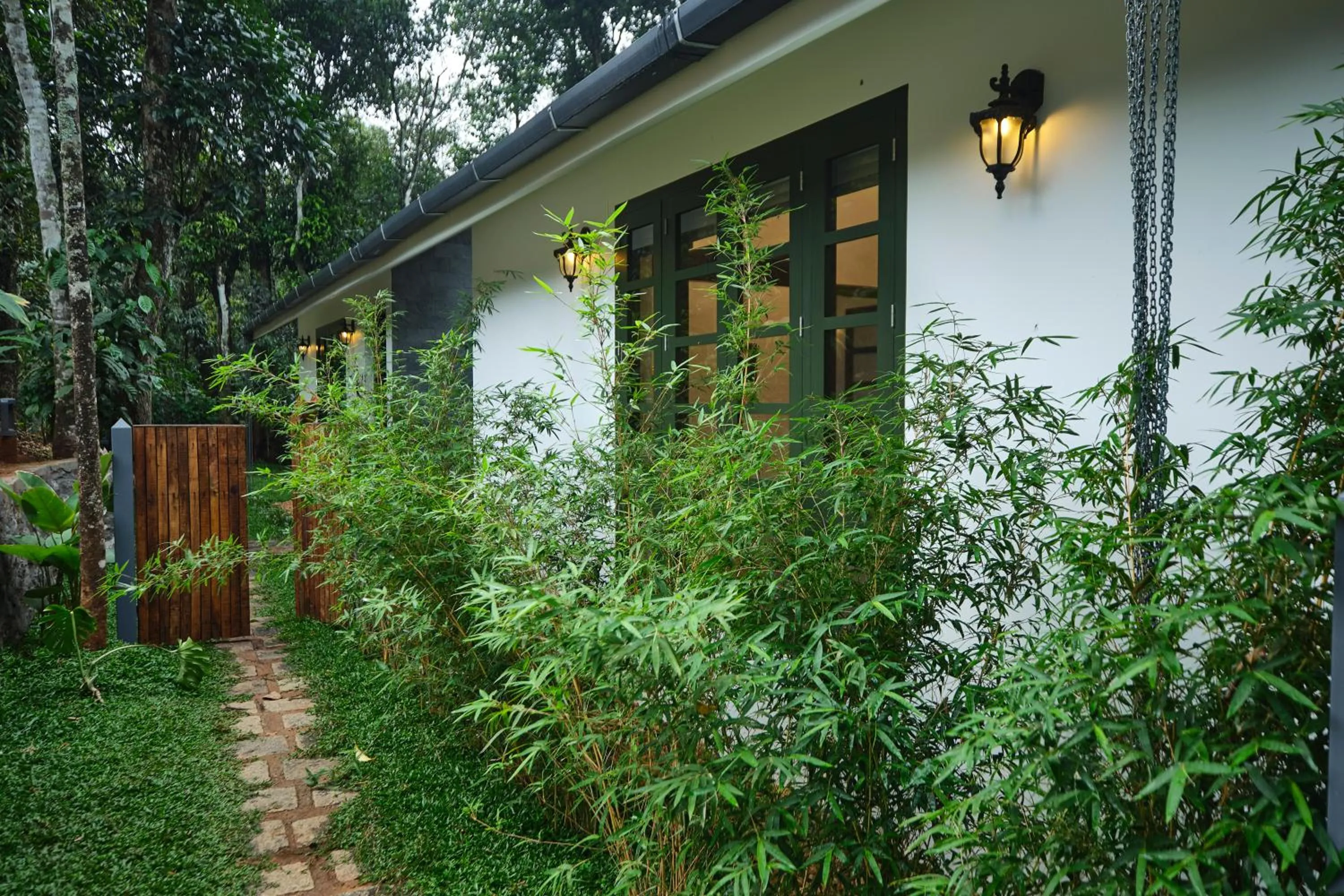 Garden in Reen Resorts Aanavilasam Plantation Thekkady