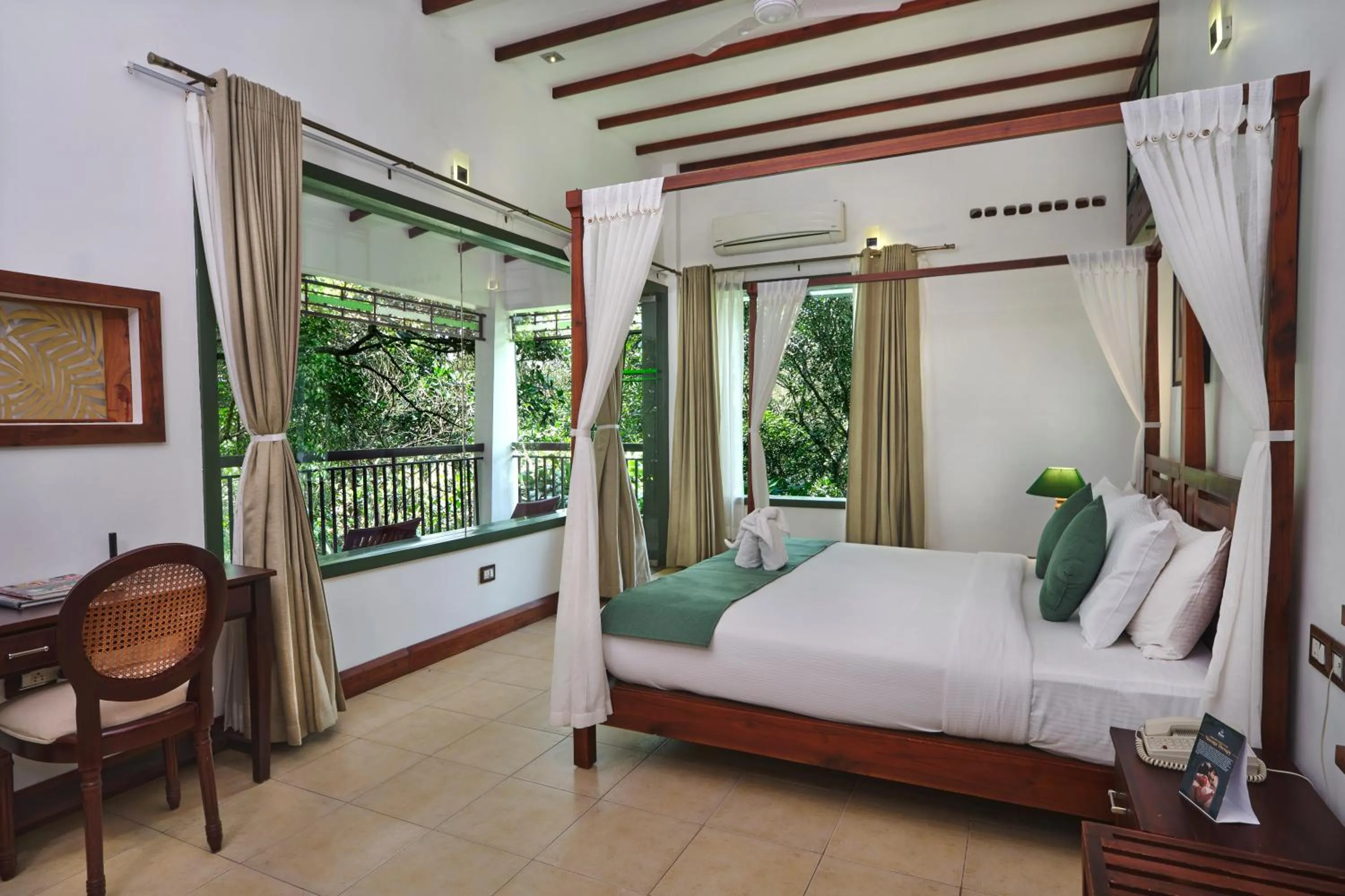 Bed in Reen Resorts Aanavilasam Plantation Thekkady
