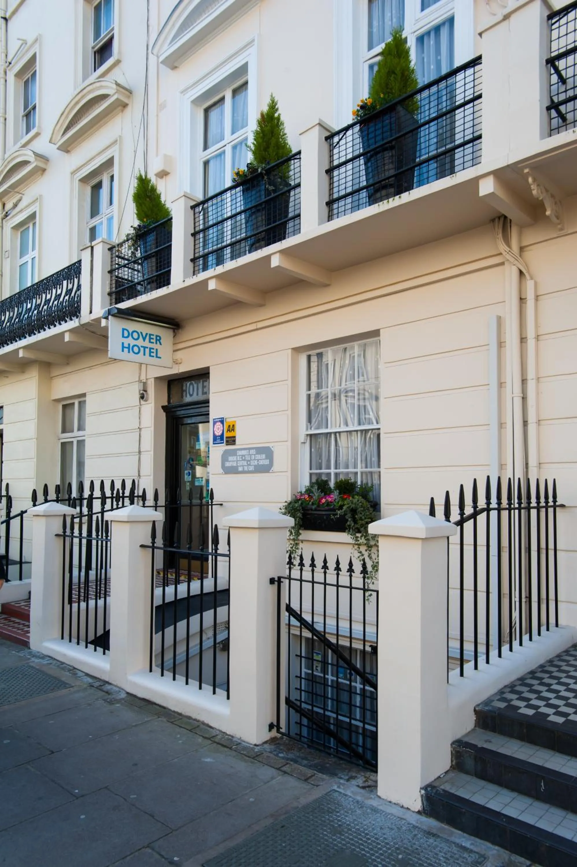 Property building in Dover Hotel - B&B