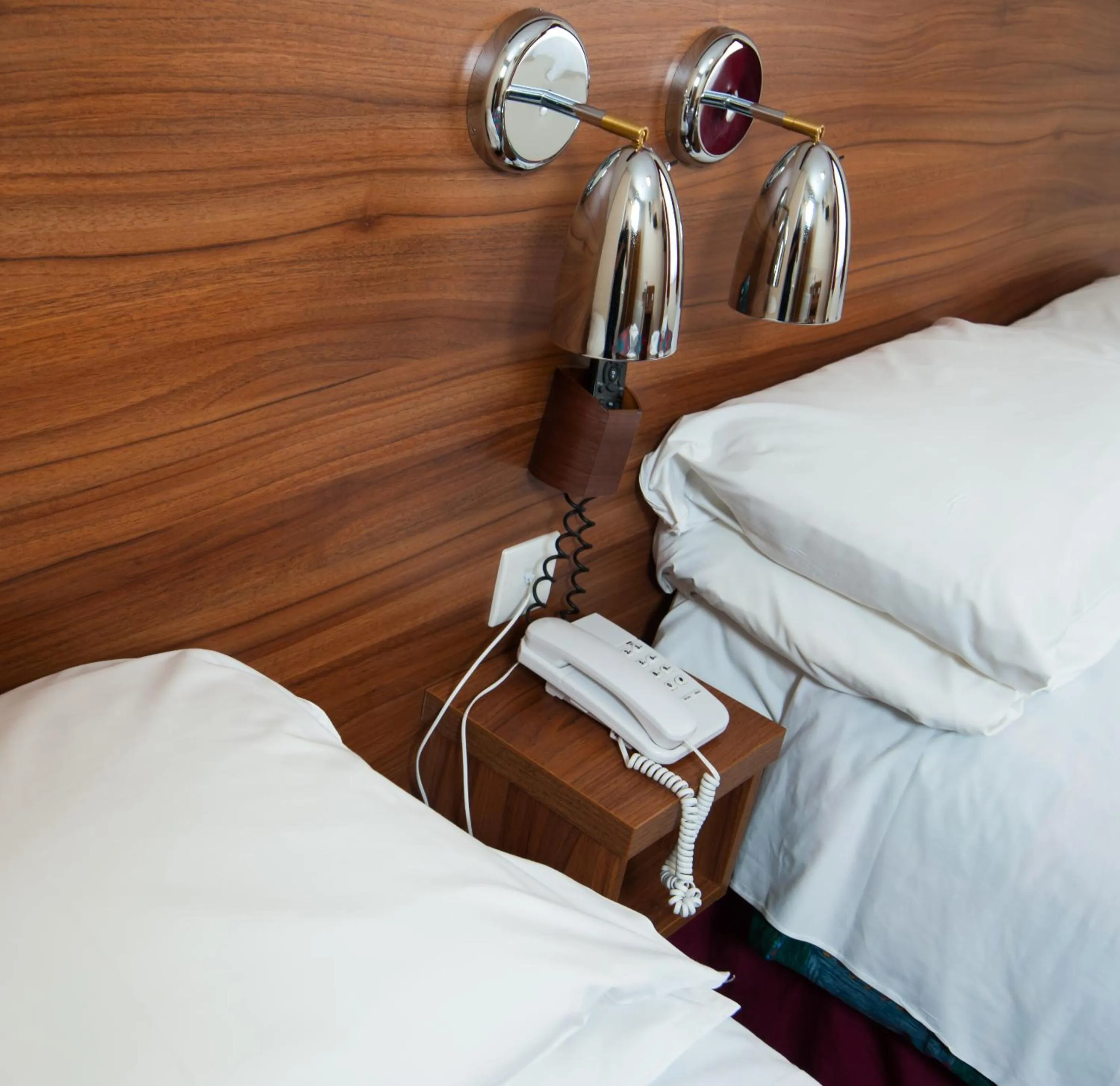 Bed in Dover Hotel - B&B