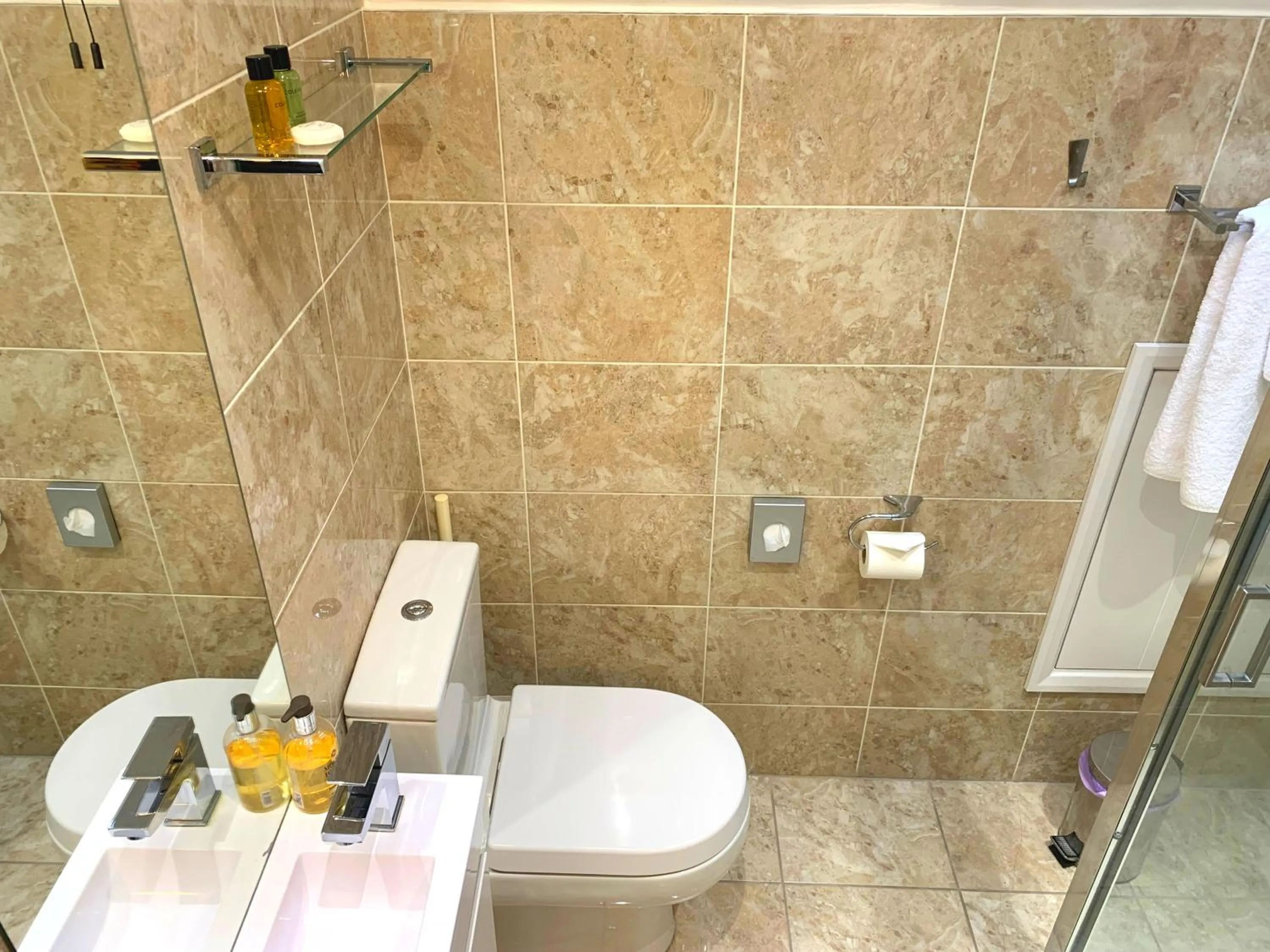 Bathroom in The Malt House