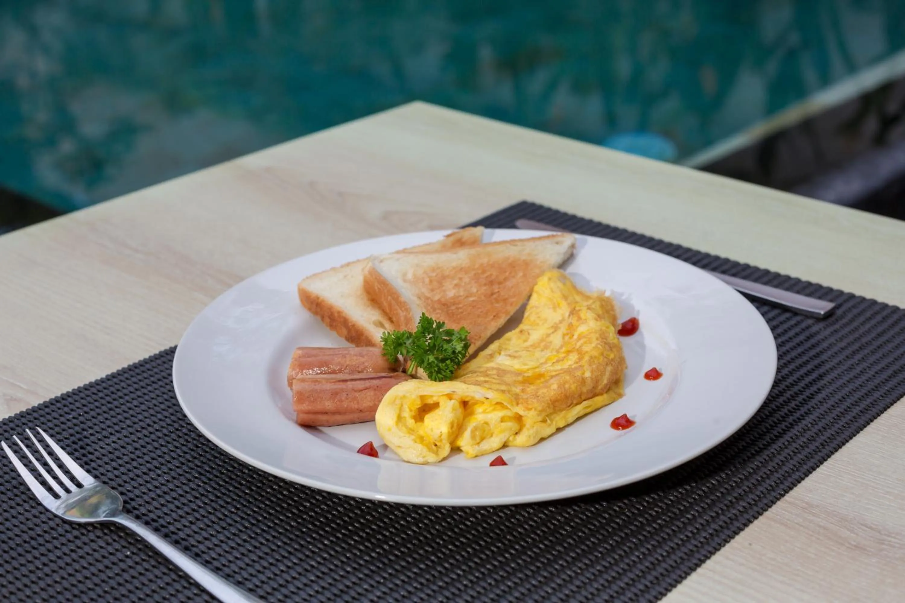 Breakfast in The Rinaya Canggu by ecommerceloka