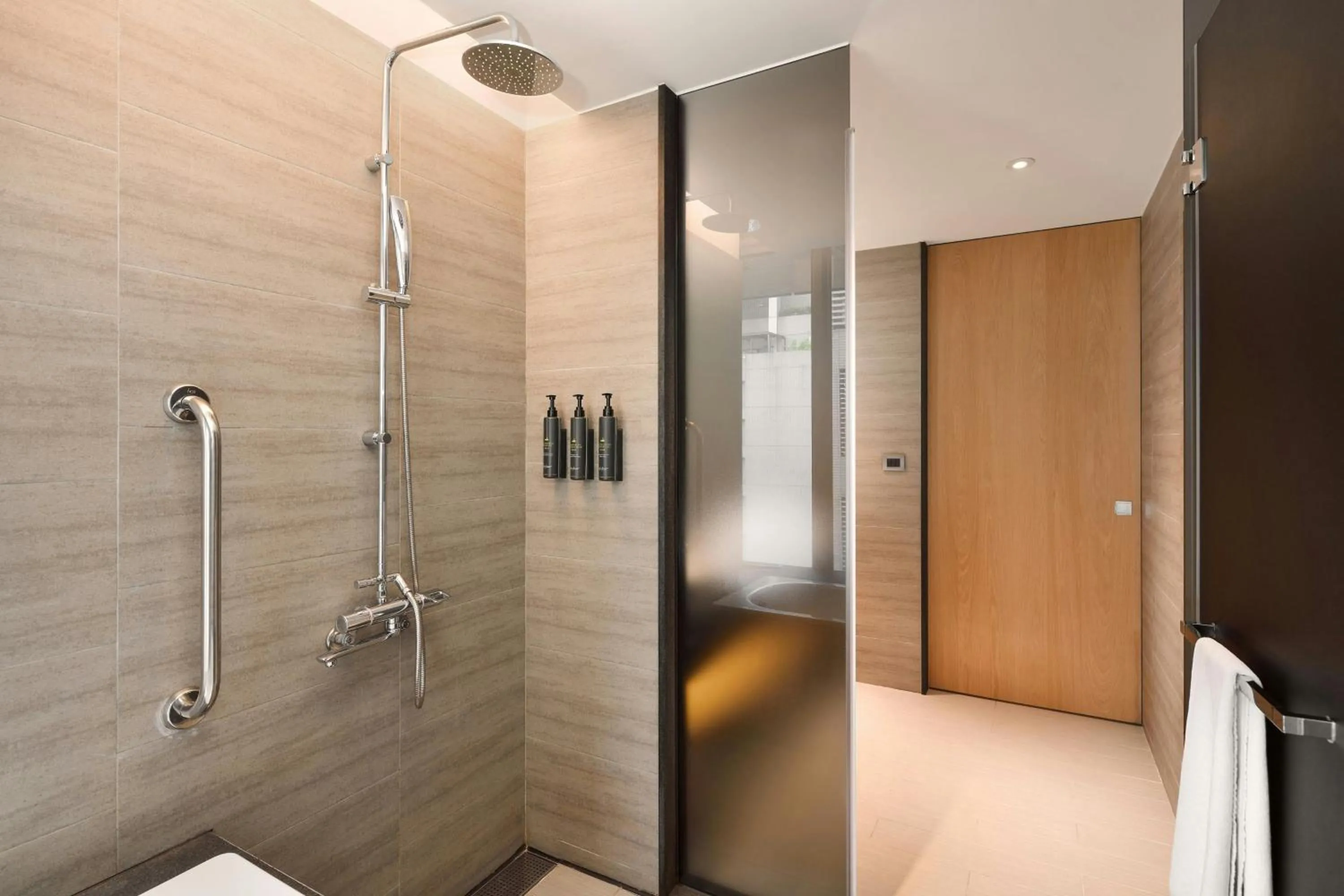 Bathroom in Aloft Taipei Zhongshan