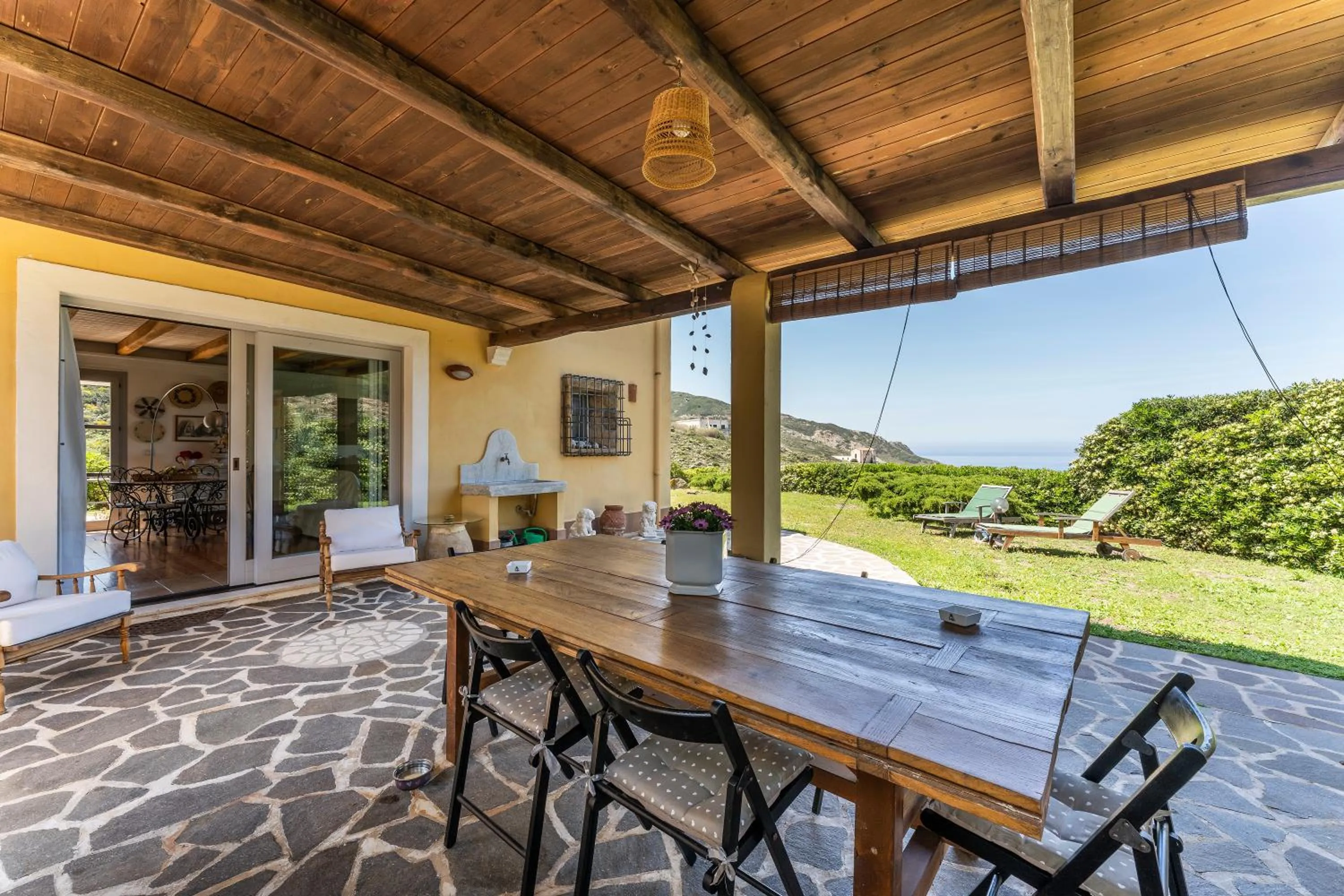 Patio in B&B Calata Di Soli