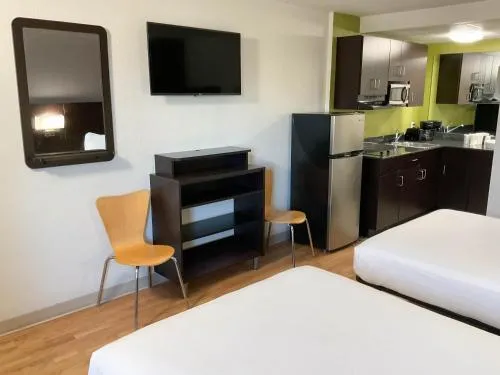 Studio 6 Extended Stay - Columbus, GA -Downtown