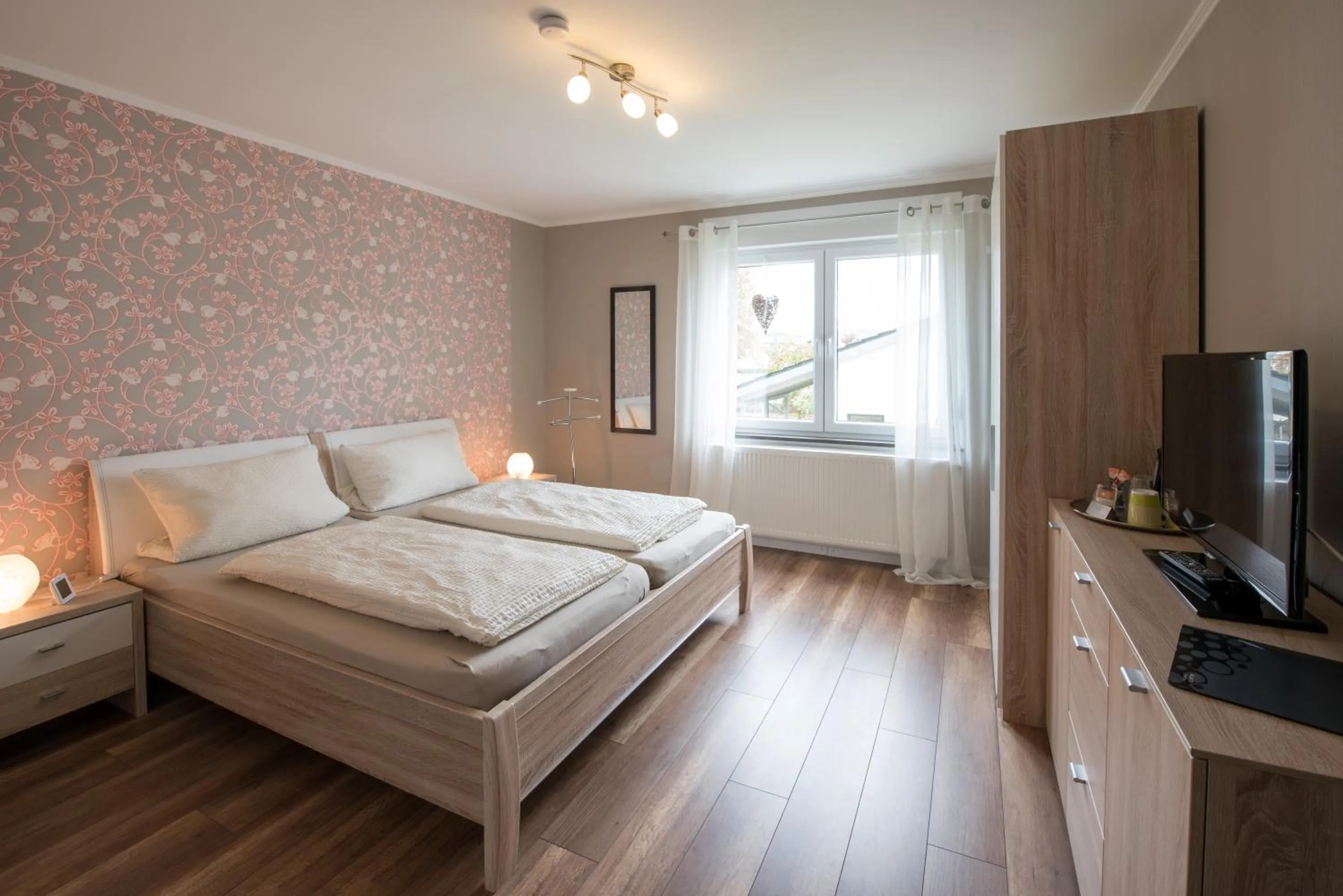 Photo of the whole room, Bed in Gästehaus Eifelzauber