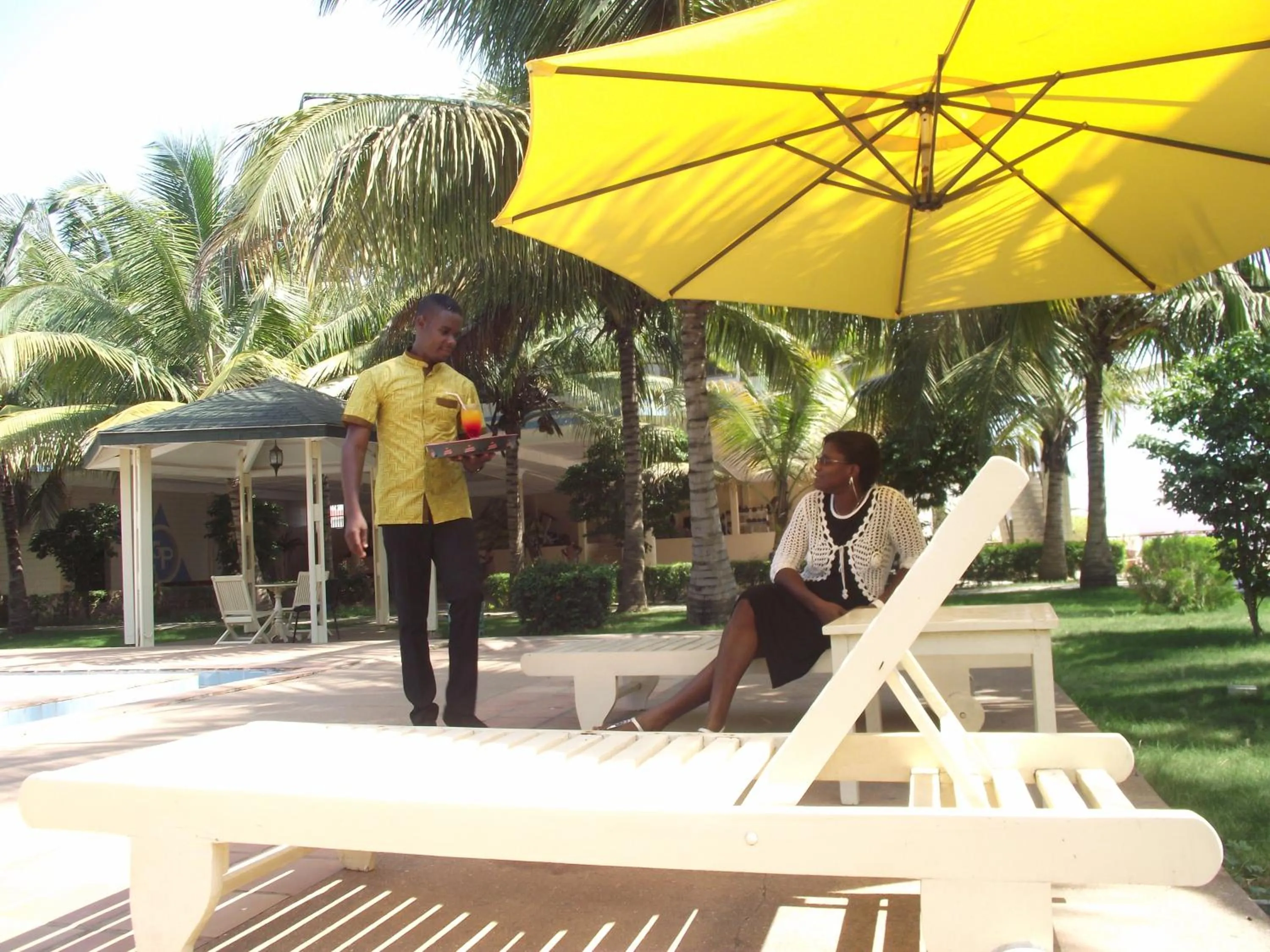 Swimming pool in Hotel Ghis Palace