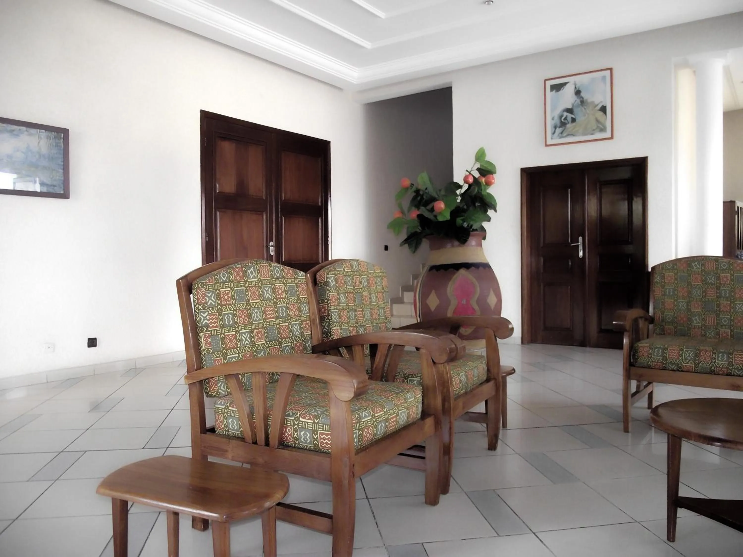 Communal lounge/ TV room in Hotel Ghis Palace