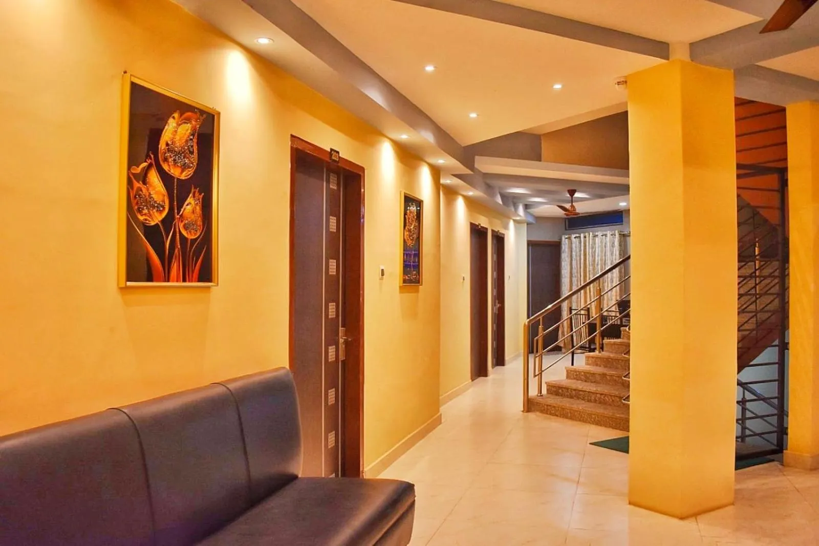 Hotel Jacs Inn
