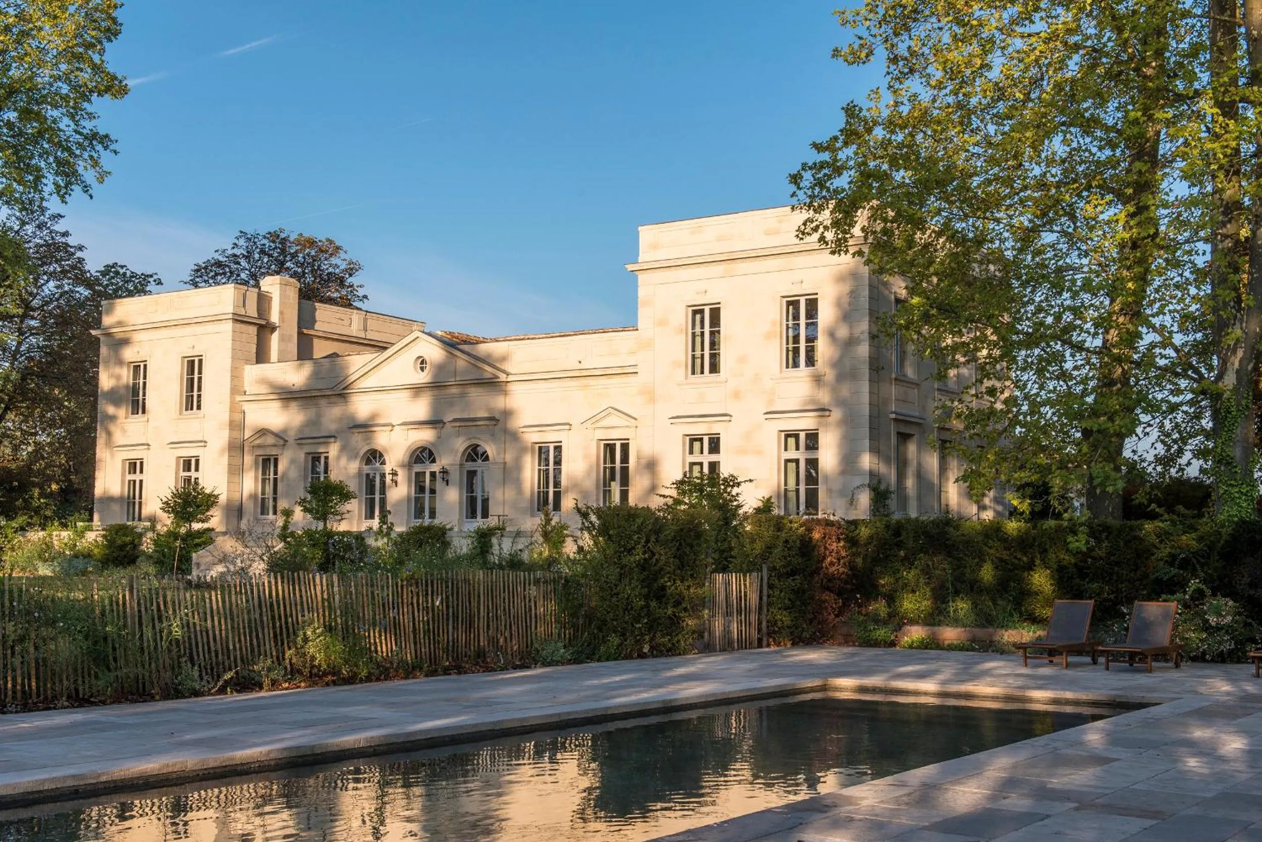 Spring in La Chartreuse Haut-Bailly - Anciennement Château Le Pape