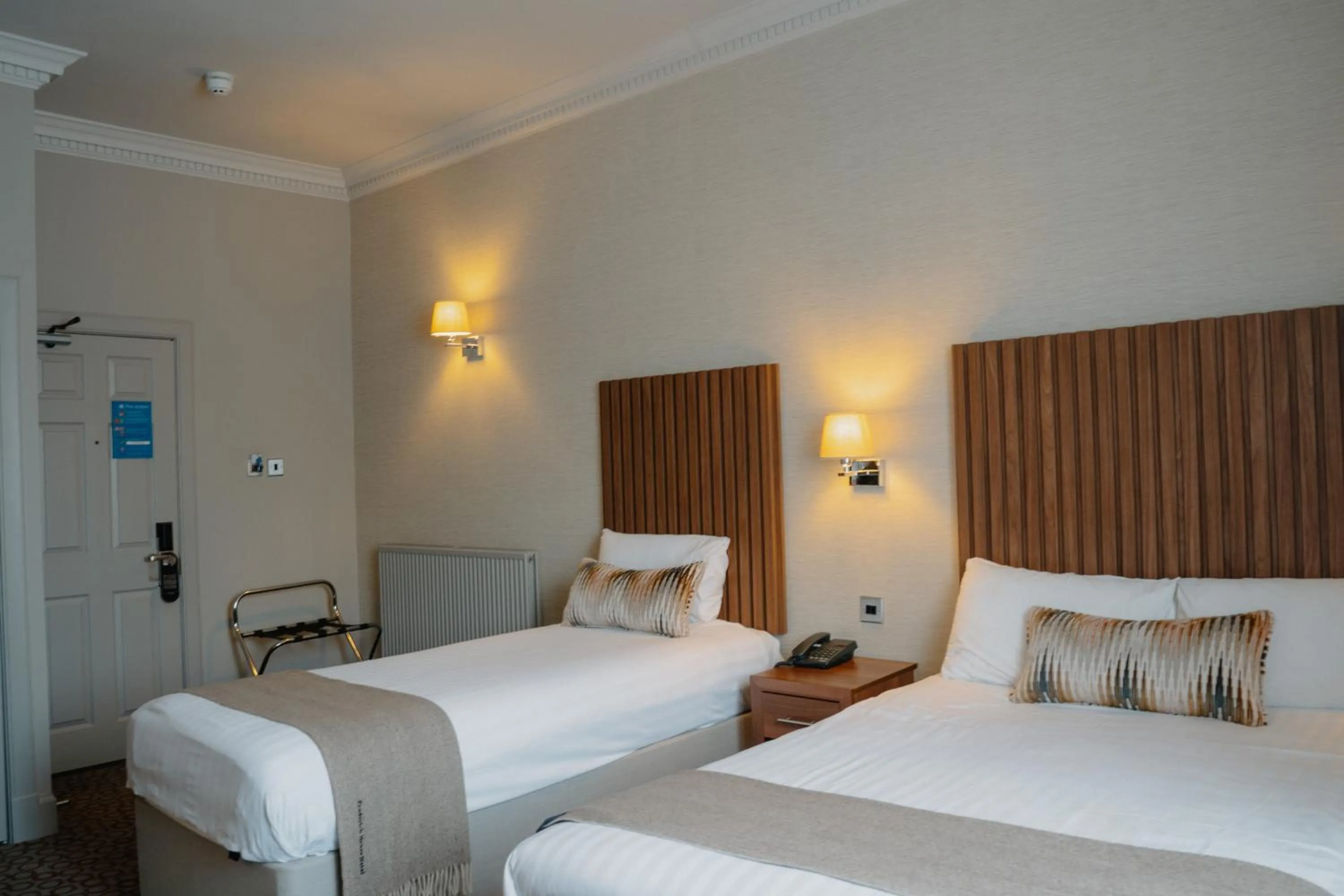 Property building, Bed in Frederick House Hotel