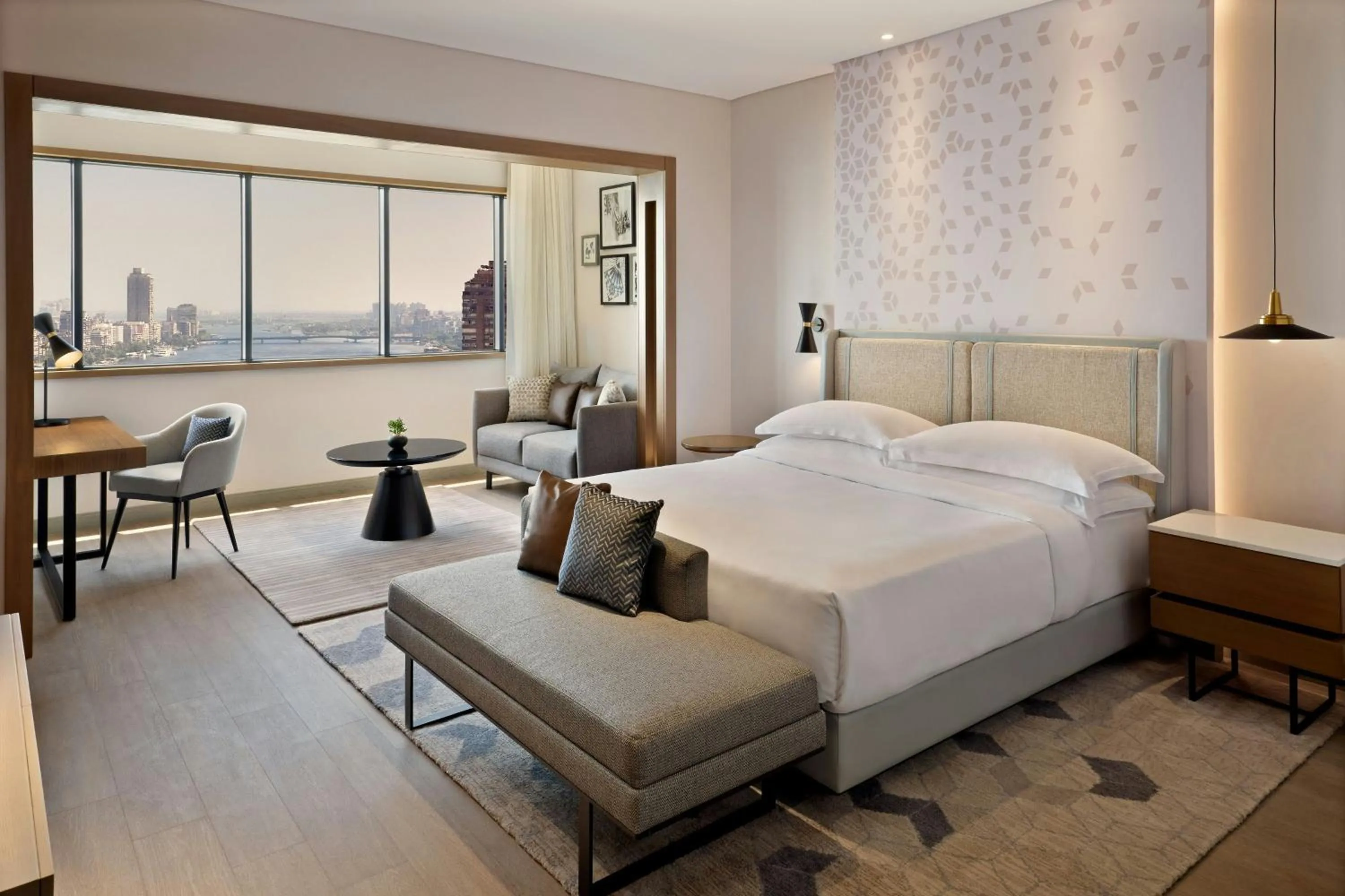 Bedroom, Bed in Sheraton Cairo Hotel & Casino