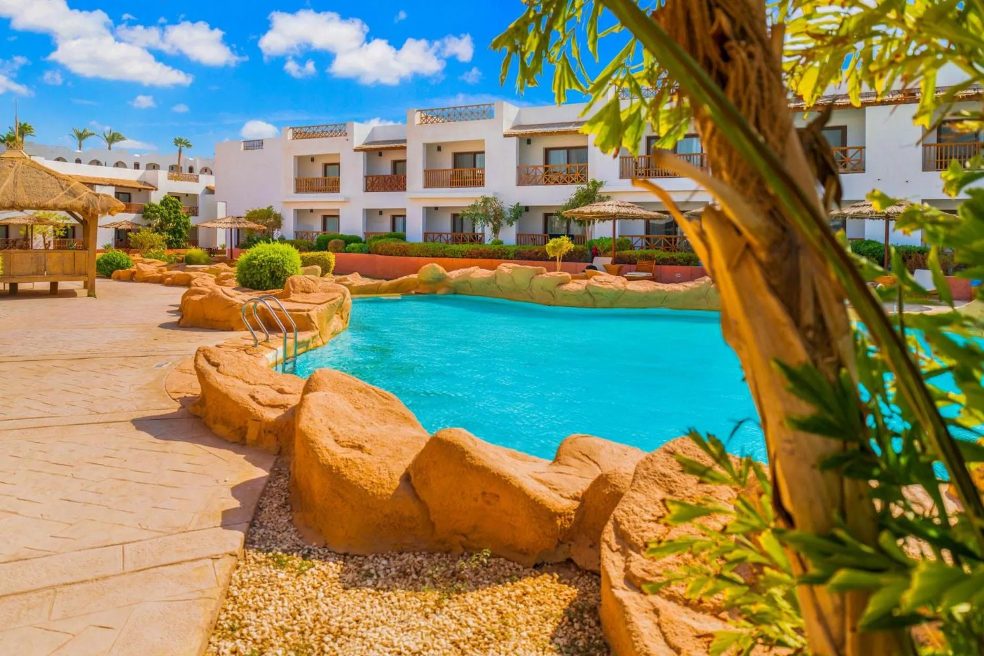 Swimming pool in Domina Coral Bay Resort, Diving , Spa & Casino