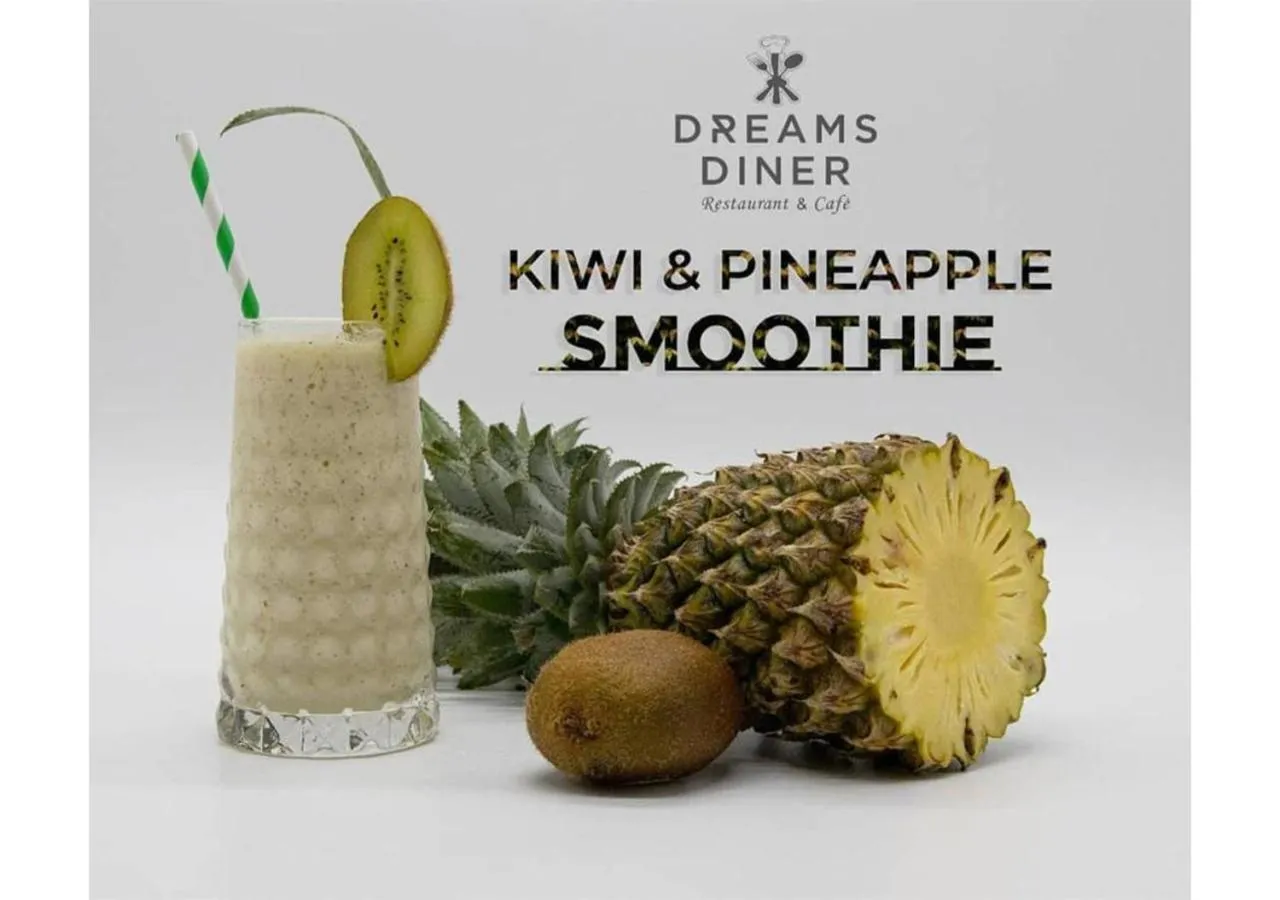 Food and drinks in Dreams Grand